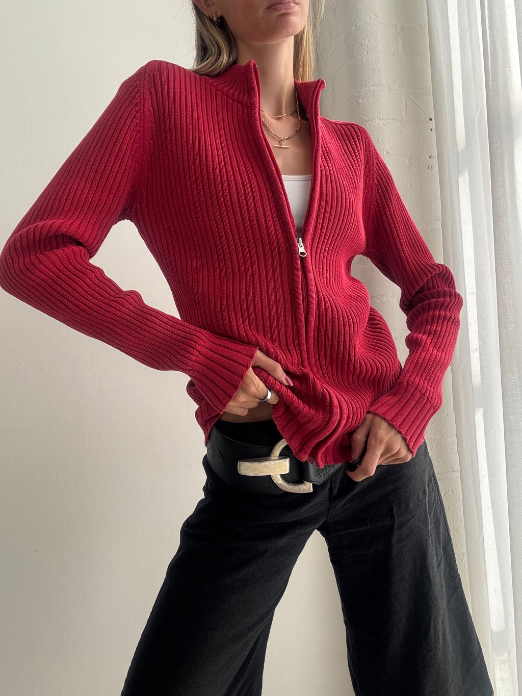 Vintage Y2K Red Ribbed Zip Up Cardigan - Size M