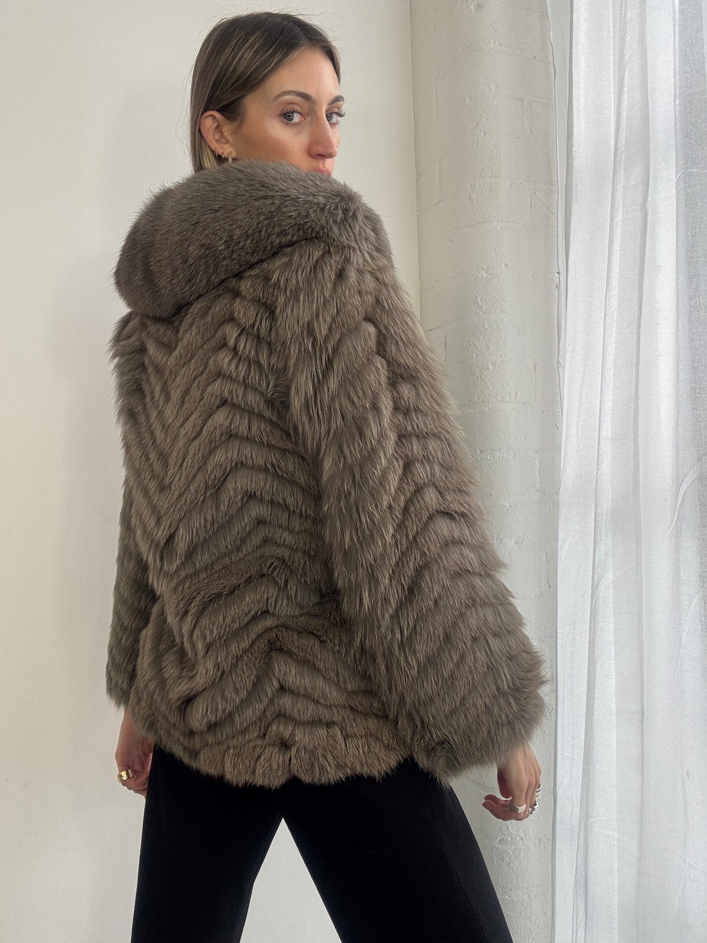 Vintage 90s brown fox fur coat