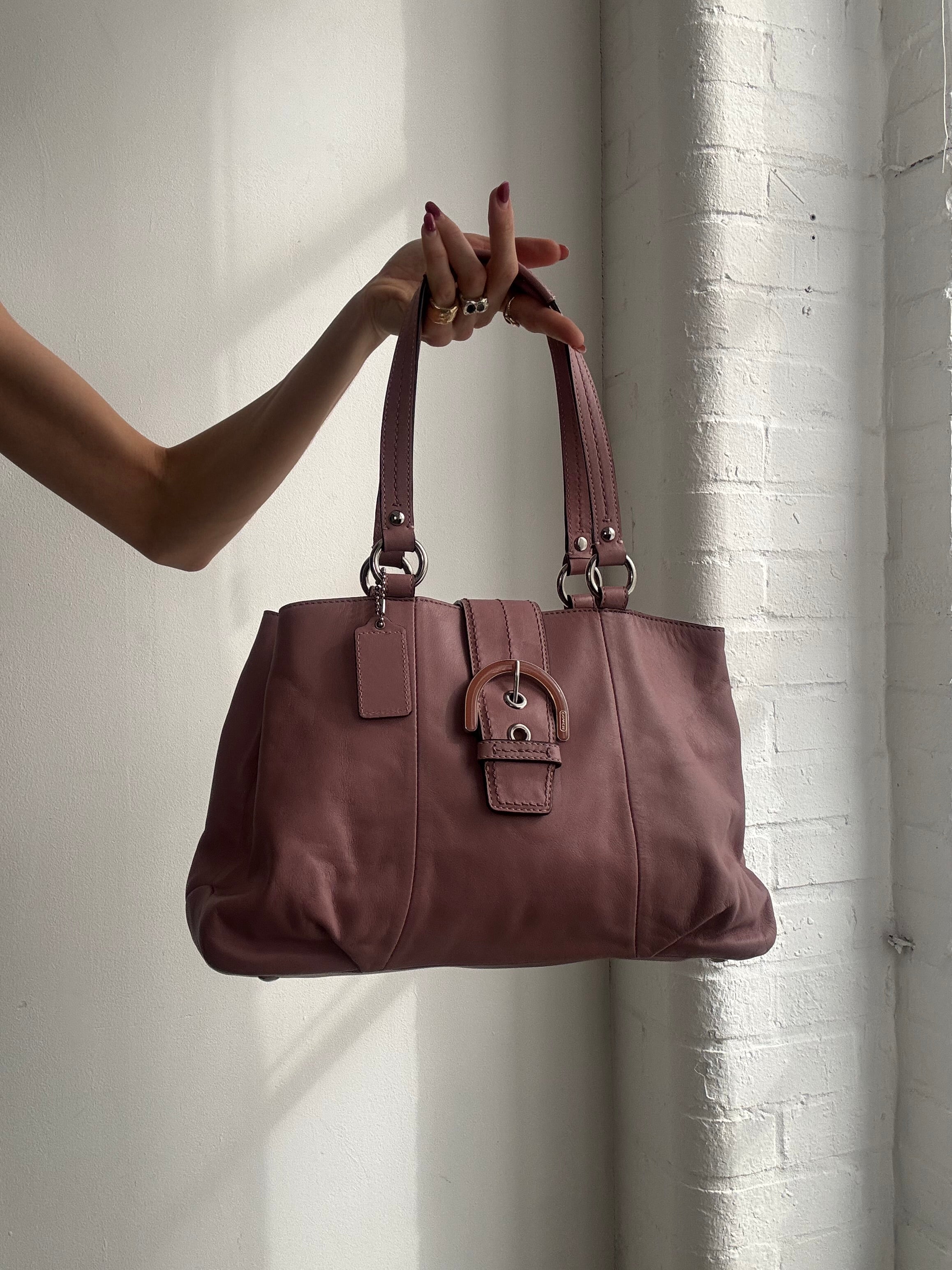 Vintage Y2K coach pink leather shoulder bag buckle