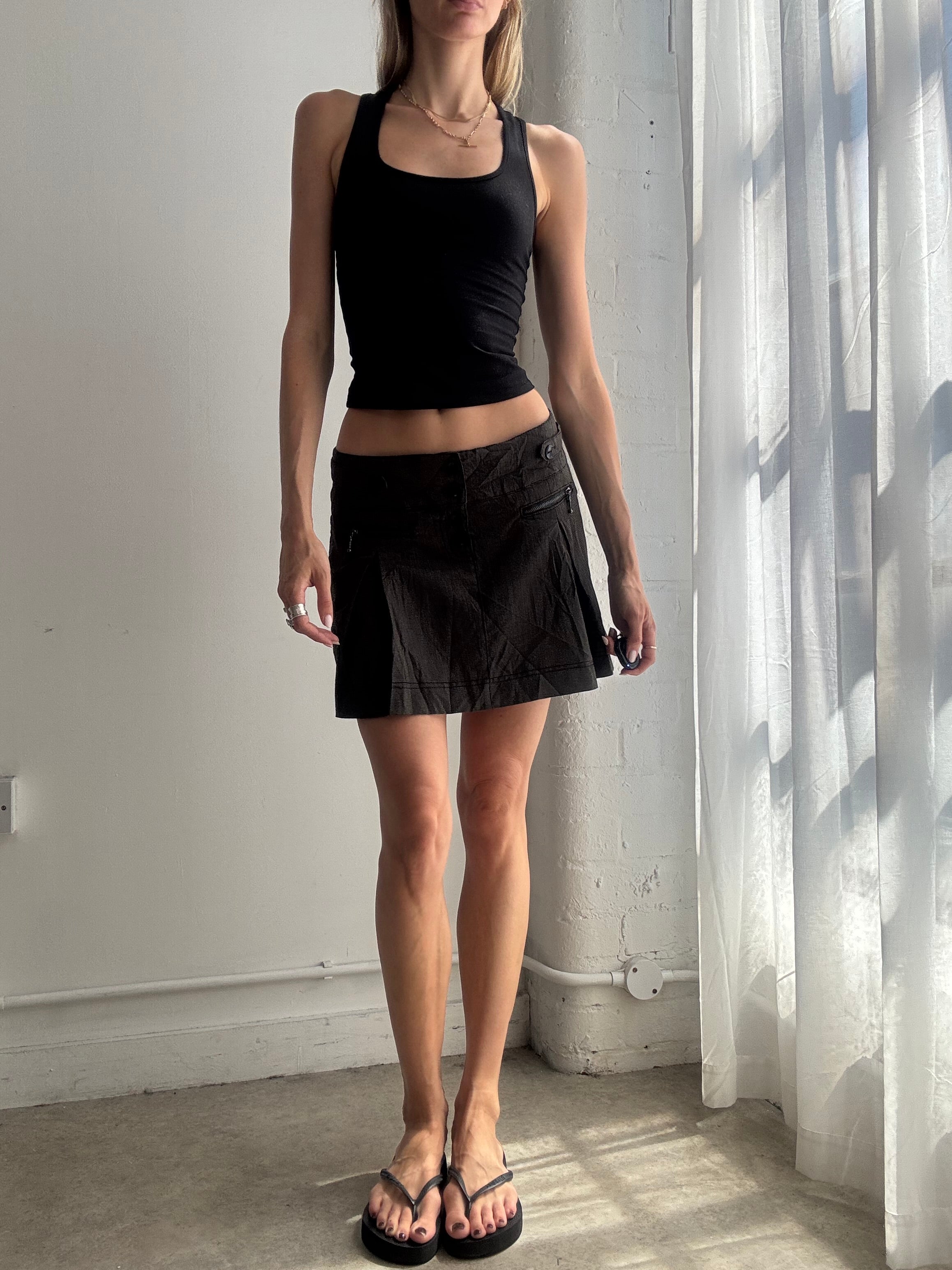 Vintage Black Pleated Mini Skirt Y2K - Size M