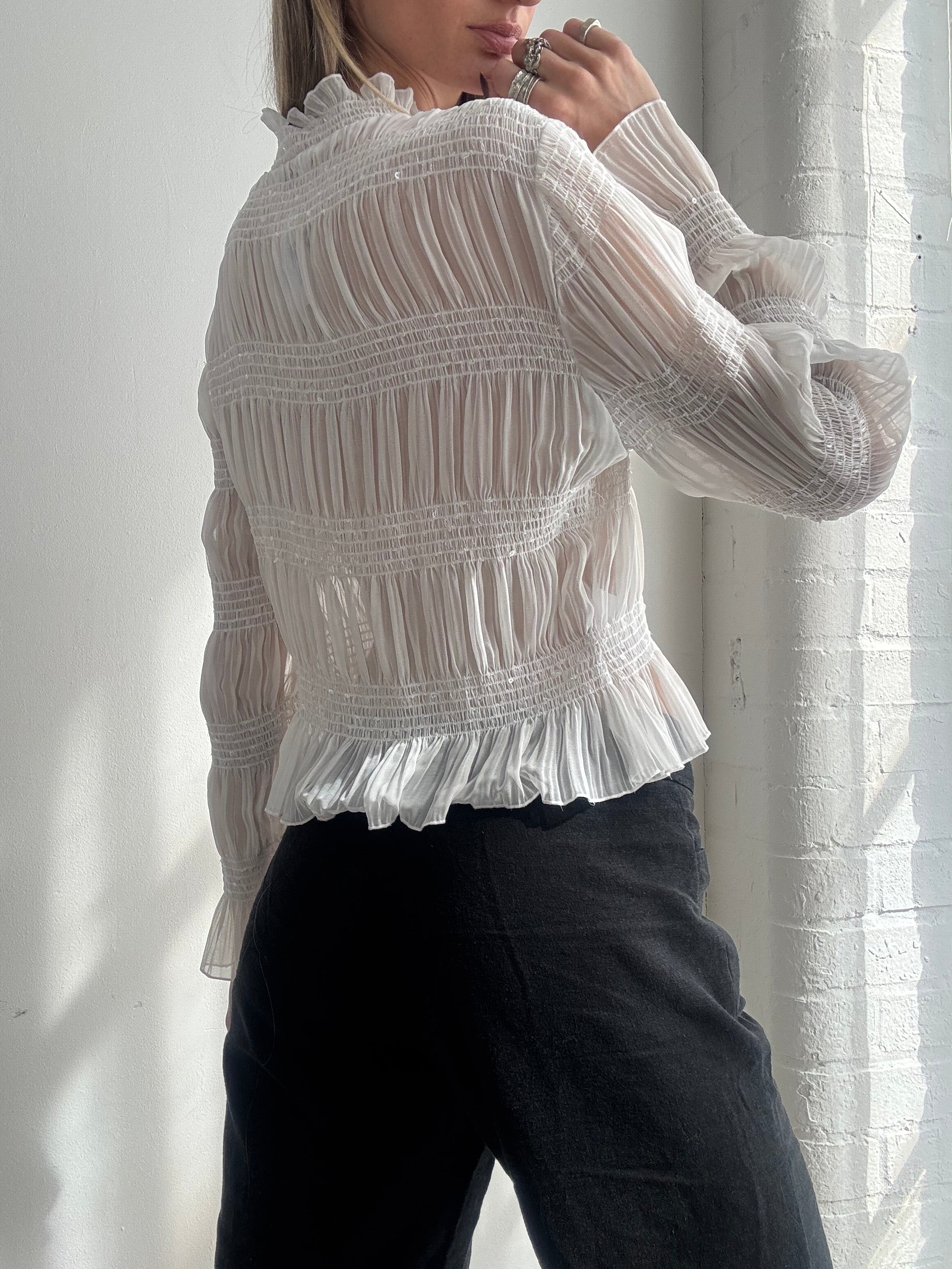 Vintage Y2K white textured ruffle blouse - Size M