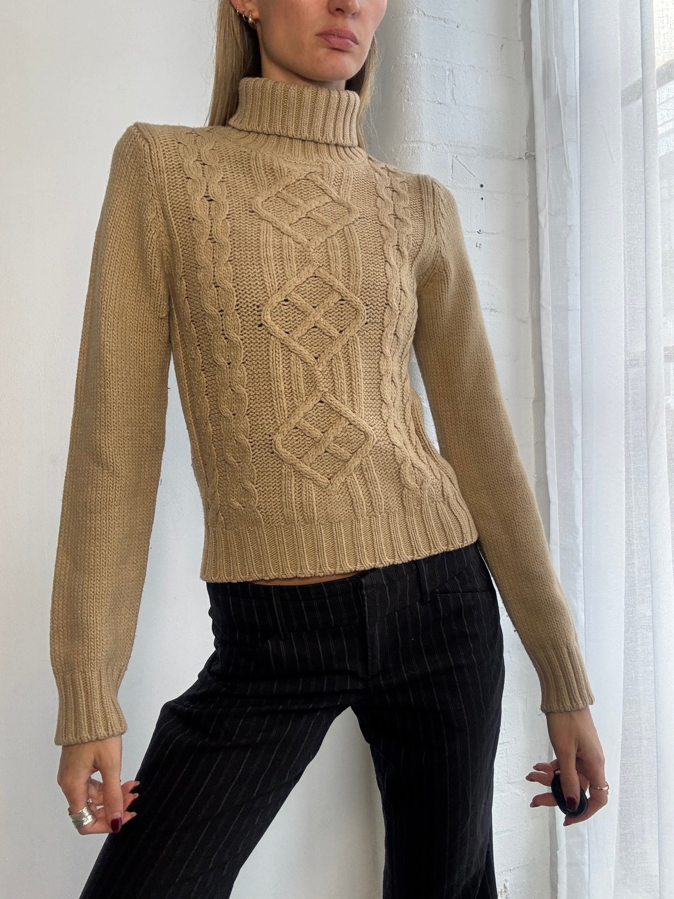 Vintage Y2K beige cable knit roll neck jumper