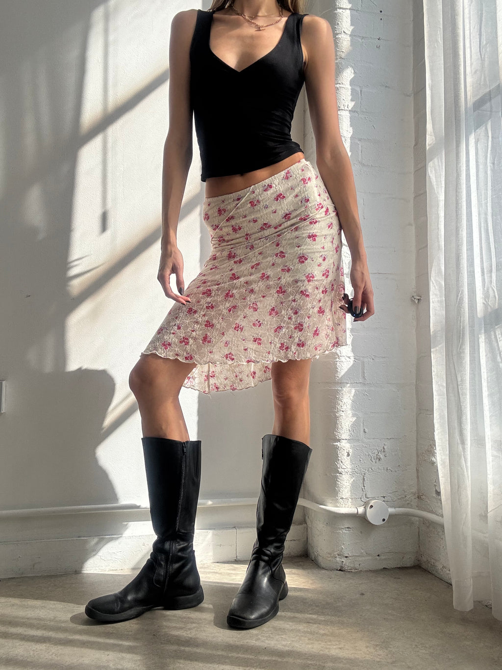 Vintage Y2K white floral lace asymmetric midi skirt