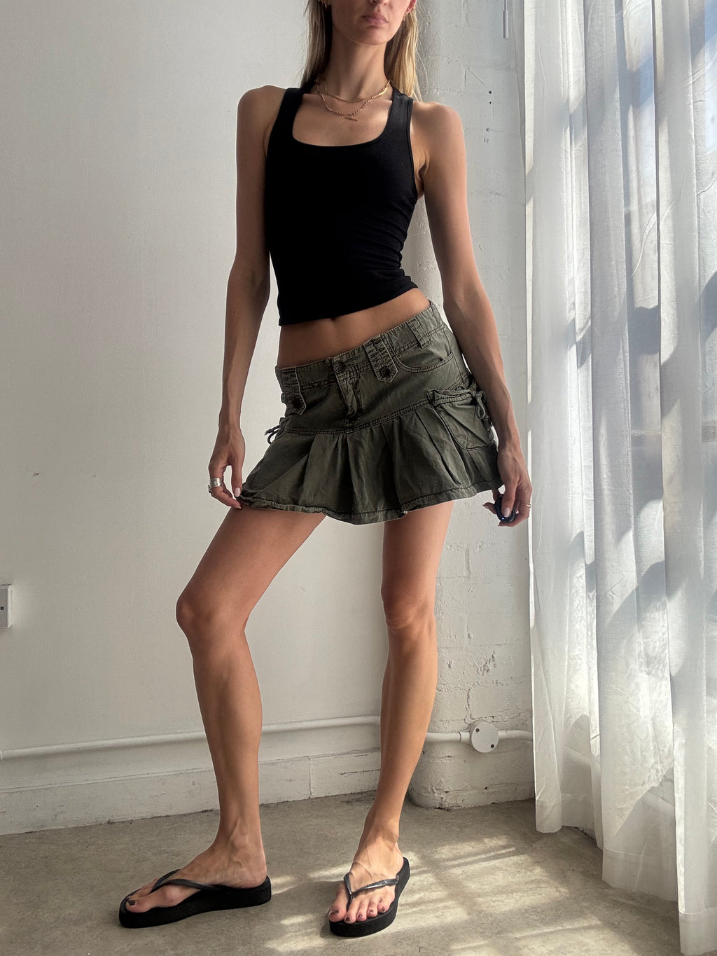 Vintage Khaki Ruffle Mini Skirt Y2K Cargo - Size XS/S