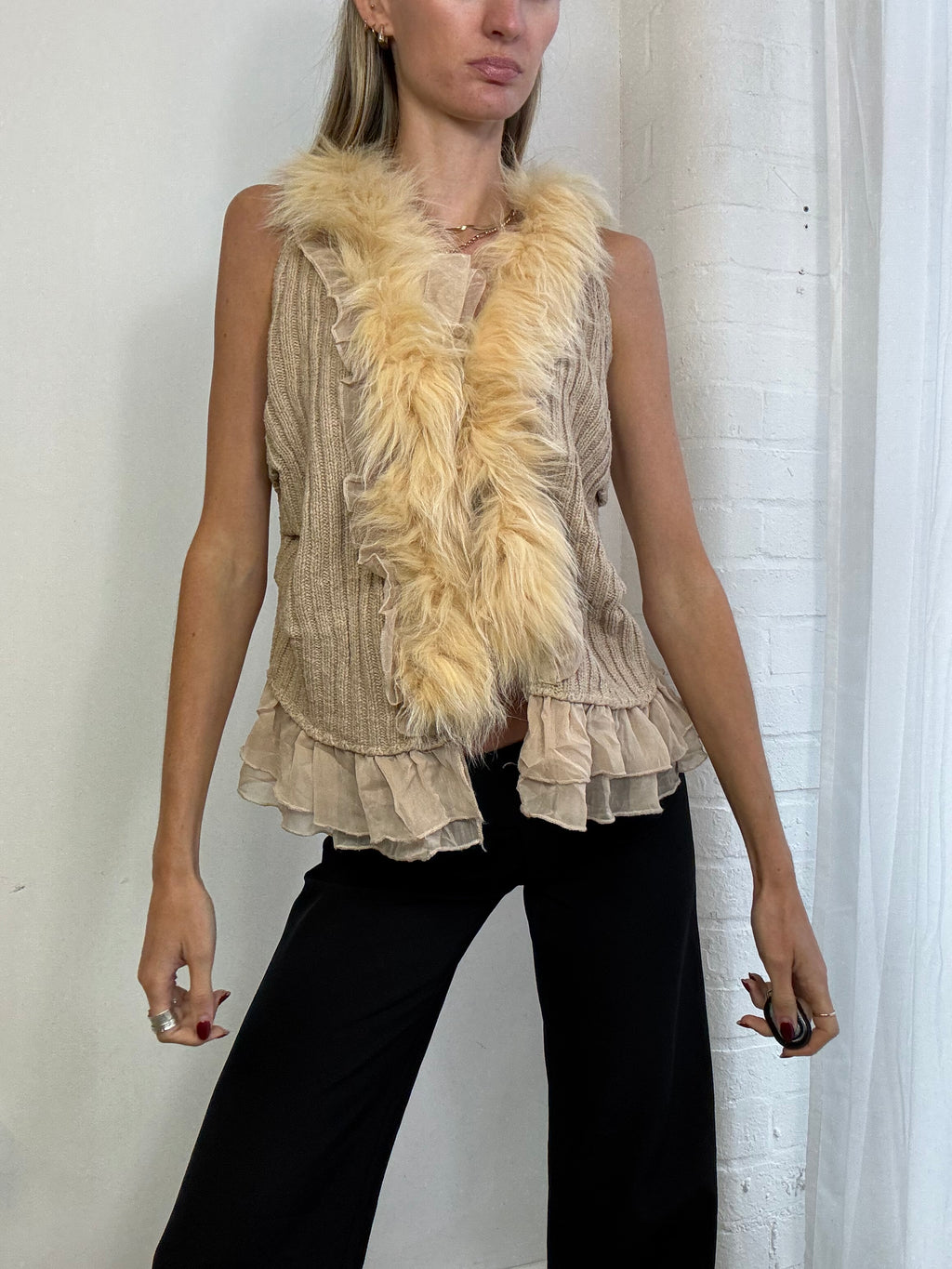Vintage Y2K knitted gilet faux fur trim
