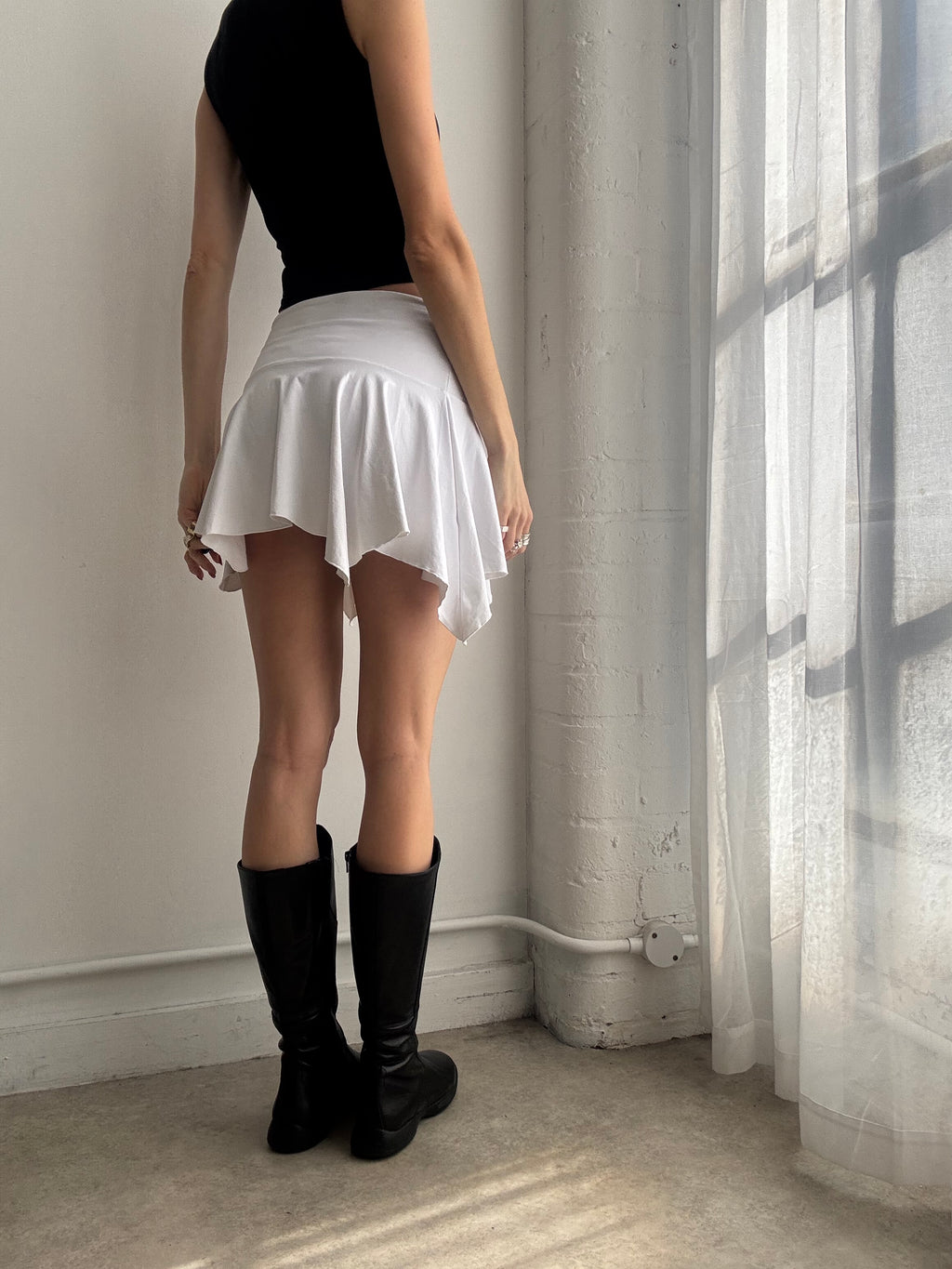 Vintage Y2K white  asymmetric mini skirt