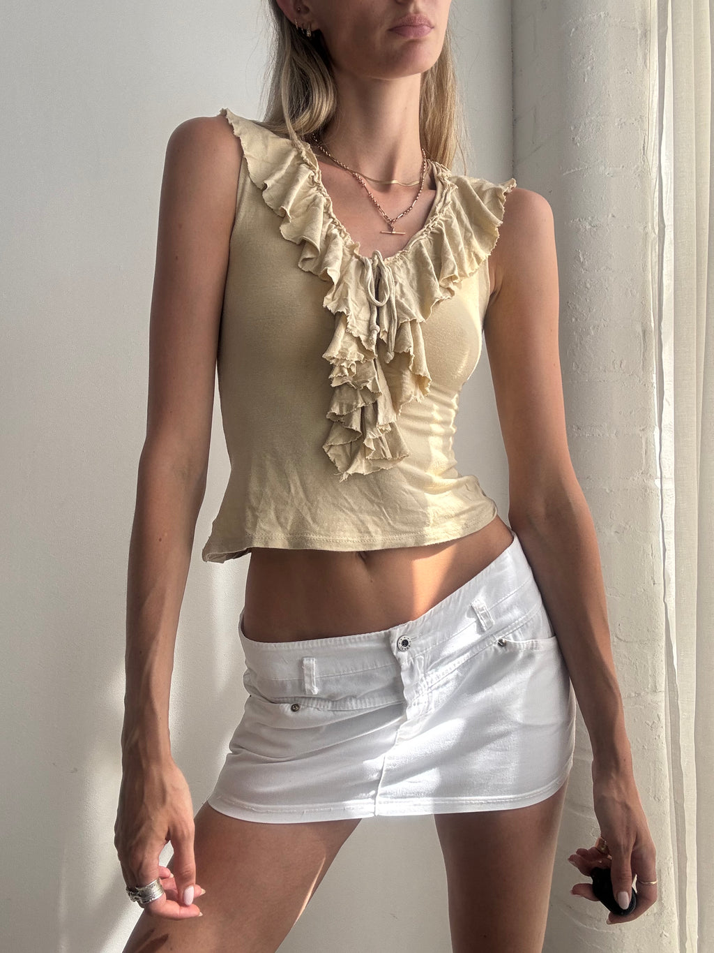 Vintage Y2K Beige Ruffle Sleeveless Top - Size XS