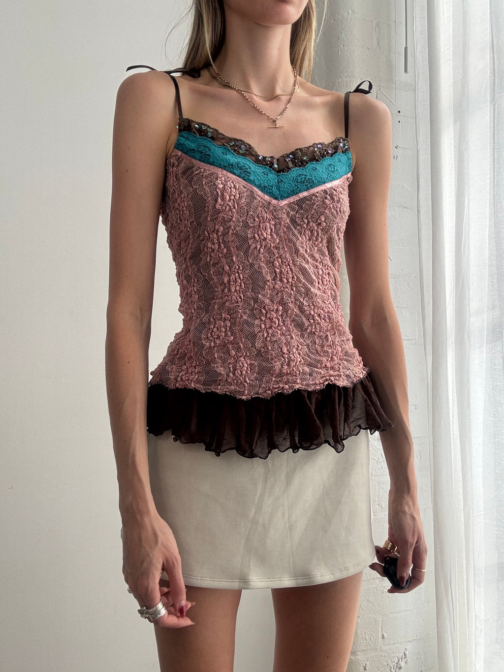 Vintage Y2K pink lace cami with blue & brown contrast trim