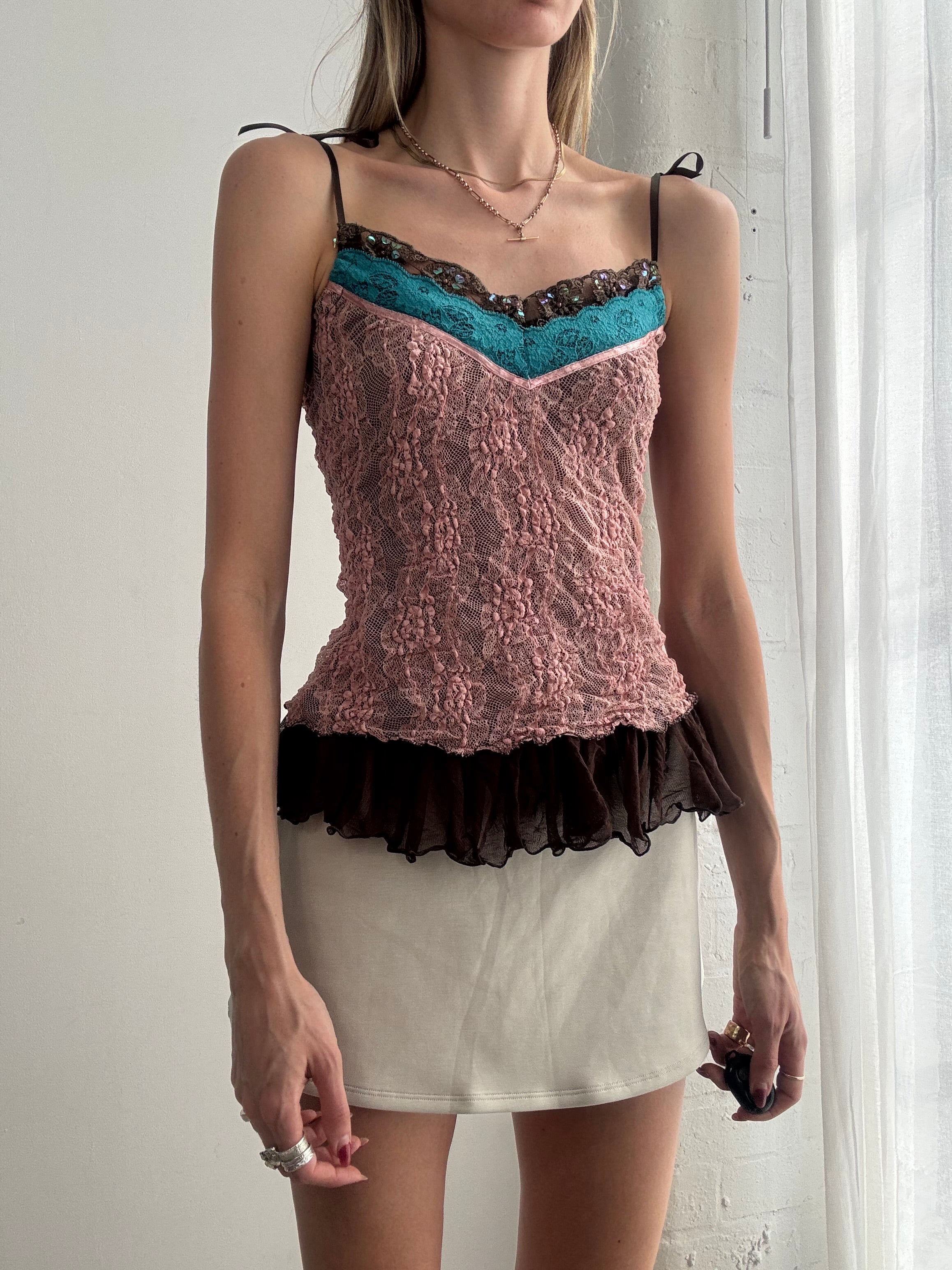 Vintage Y2K pink lace cami with blue & brown contrast trim