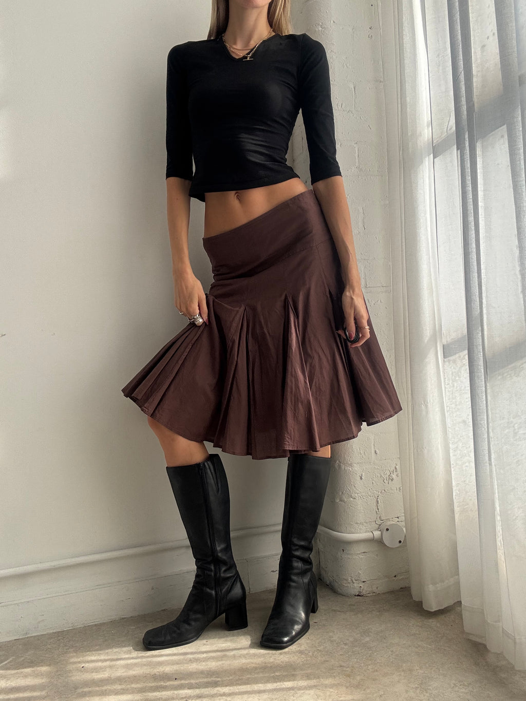 Vintage Y2K Brown Pleated Low Rise Midi Skirt - Size S