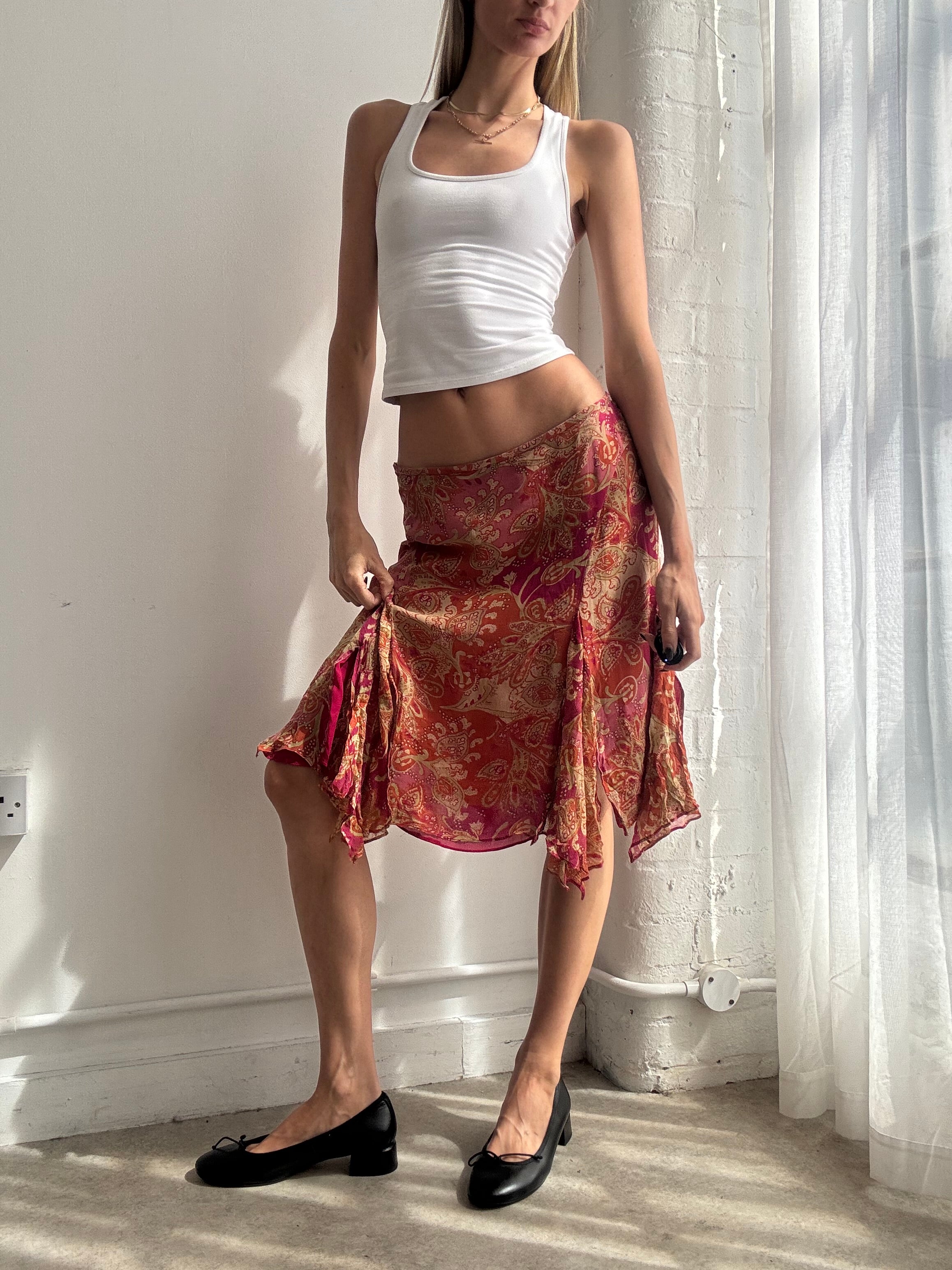 Vintage Y2K 100% silk paisley handkerchief midi skirt - Size S