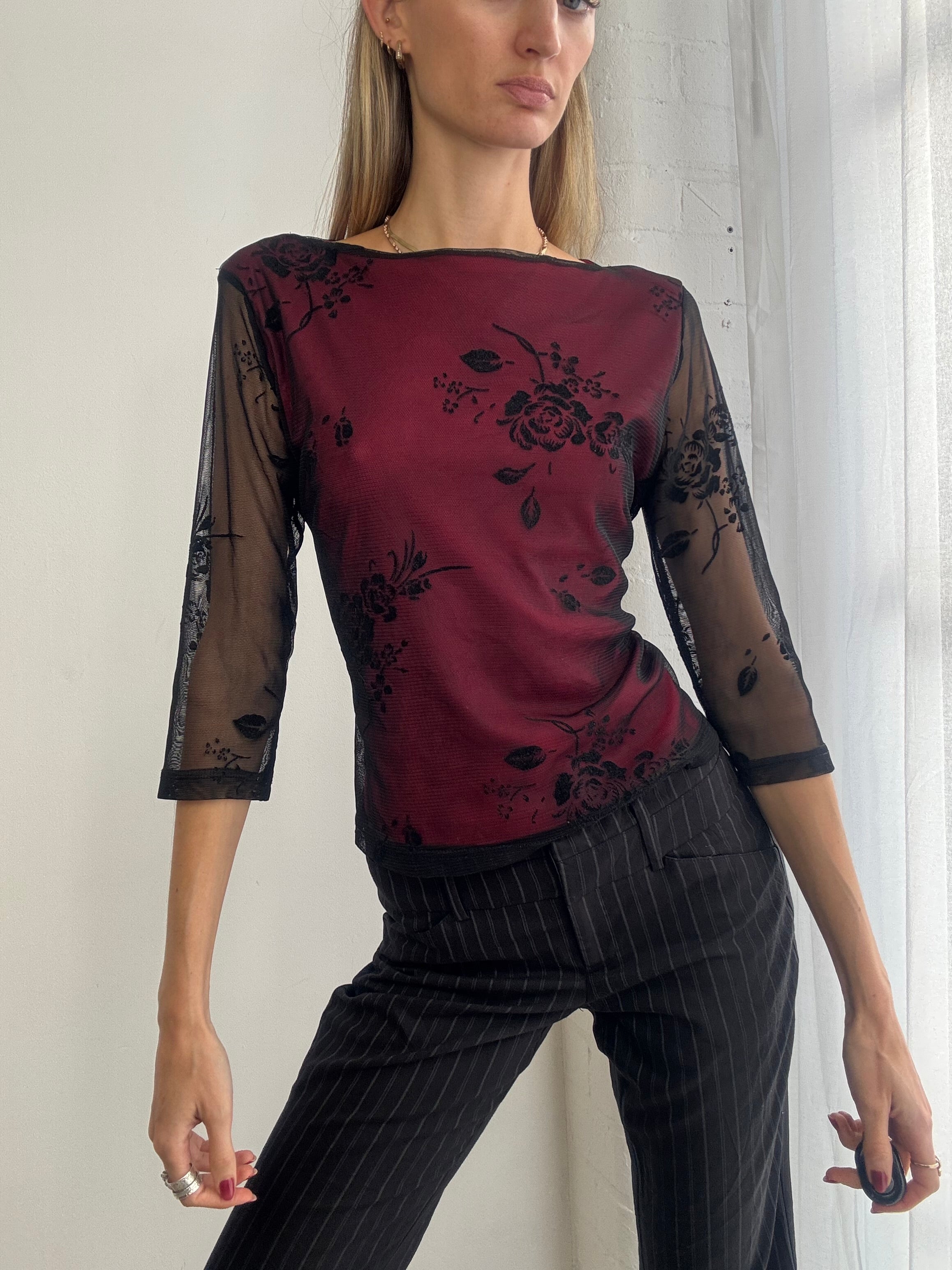 Vintage 90s burgundy mesh 3/4 sleeve top