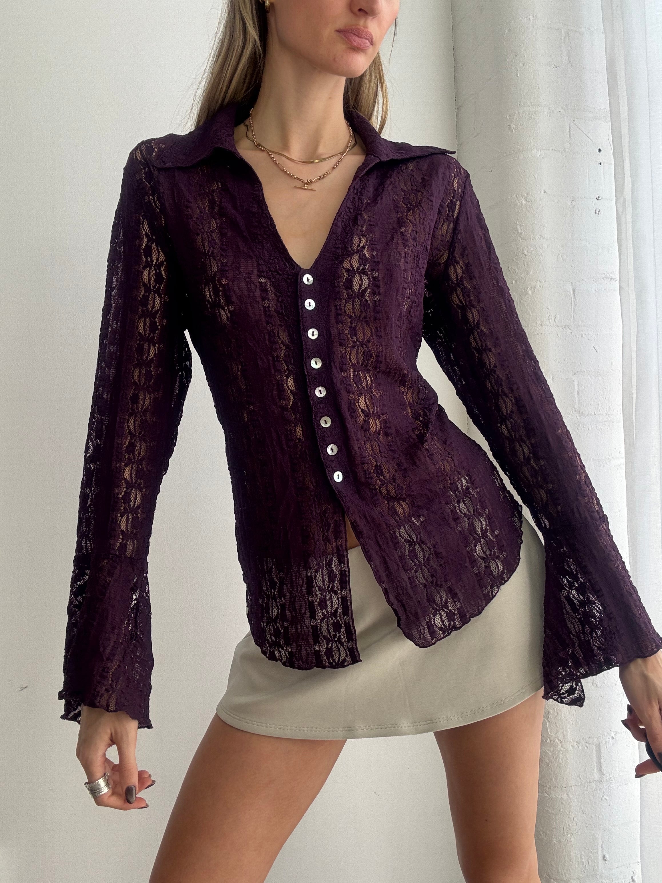 Vintage Y2K purple lace button-up blouse - Size L