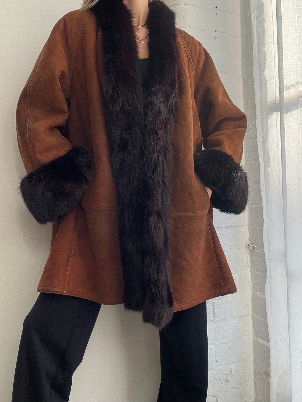 Vintage 90s brown sheepskin suede & fox fur trim coat