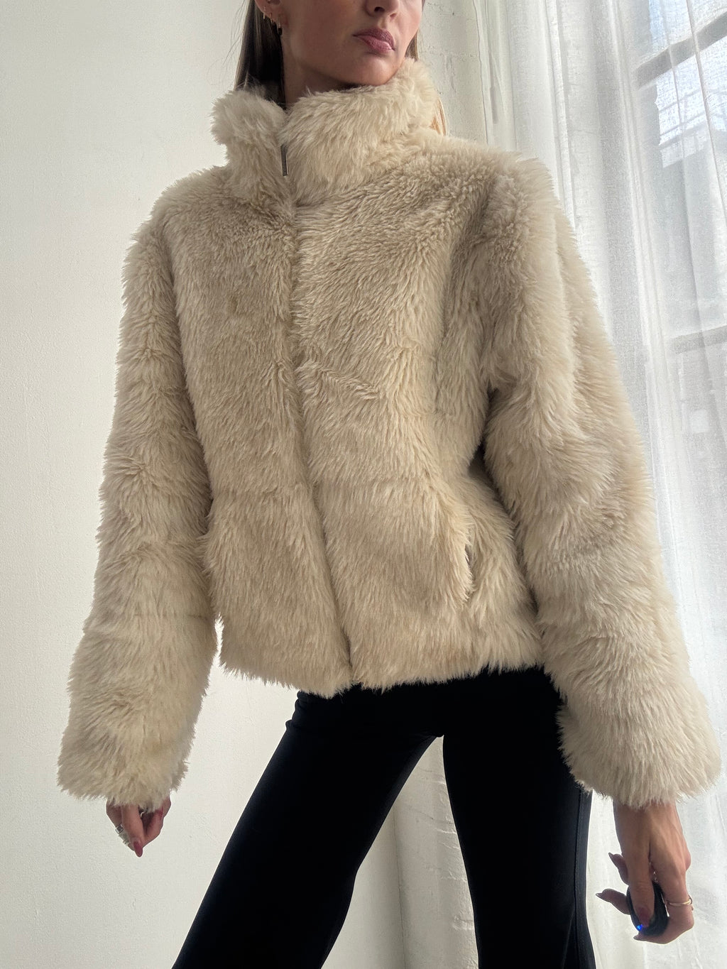 Vintage Y2K Cream Faux Fur Zip Up Jacket - Size L