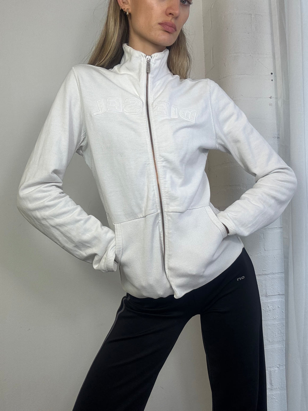 Vintage Y2K Diesel spell out zip up jumper white