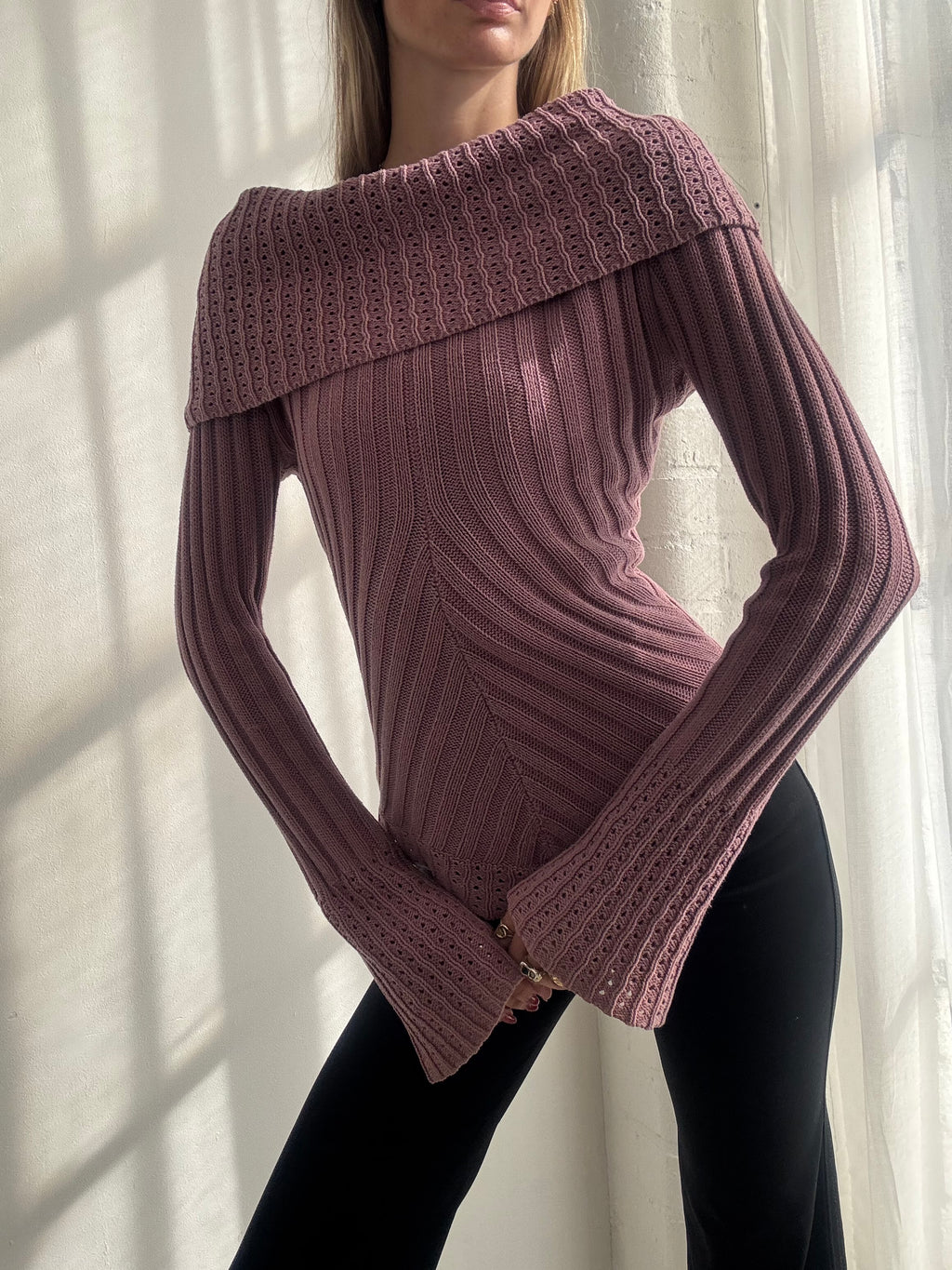 Vintage Y2K Dusty Pink Off Shoulder Knit Bell Sleeve Top - Size M
