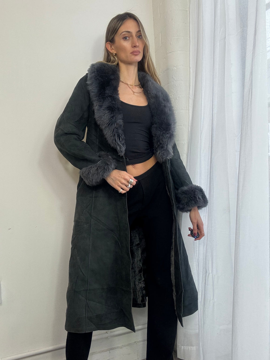 Vintage 90s long blue sheepskin suede coat fur trim