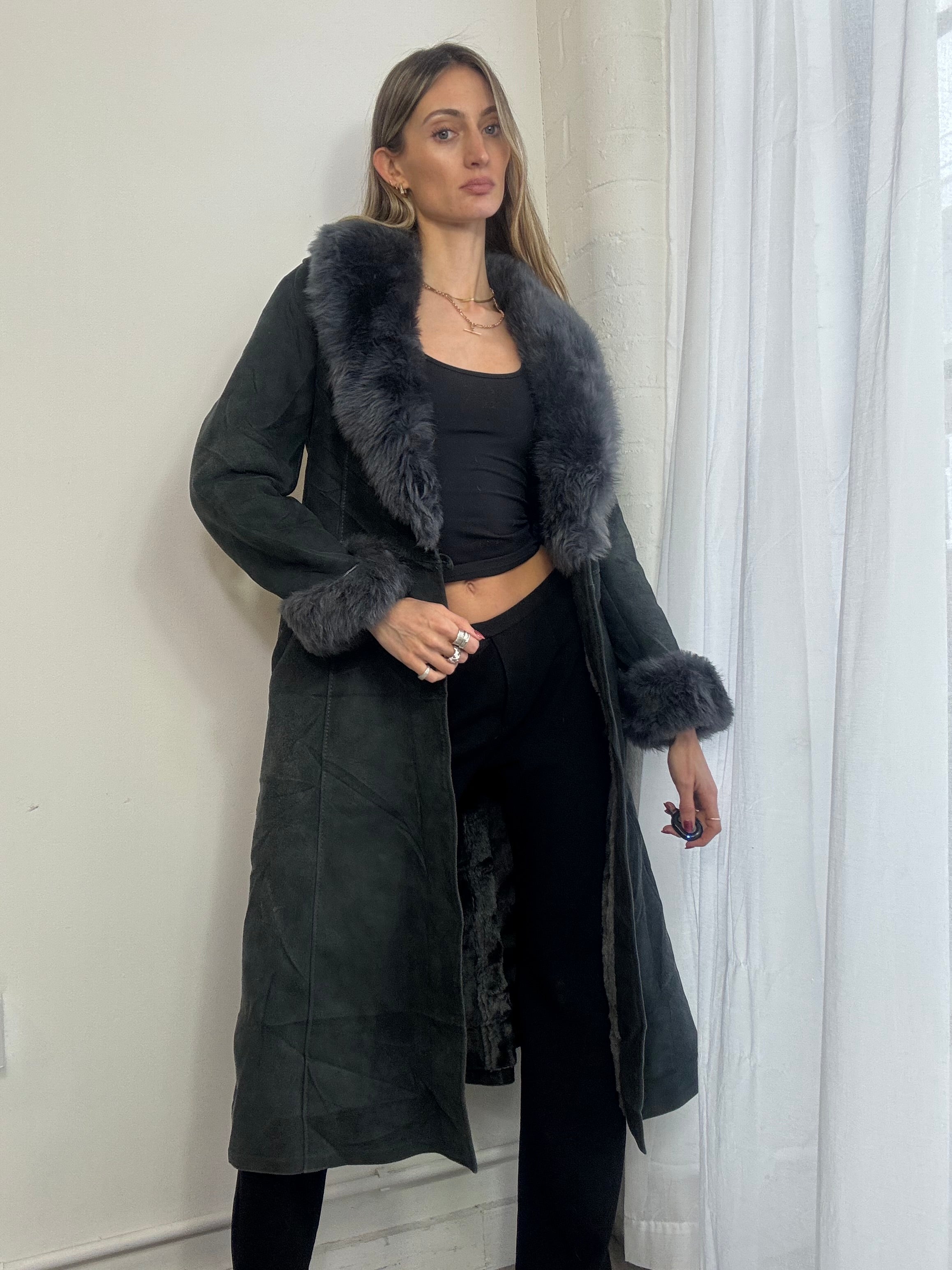 Vintage 90s long blue sheepskin suede coat fur trim