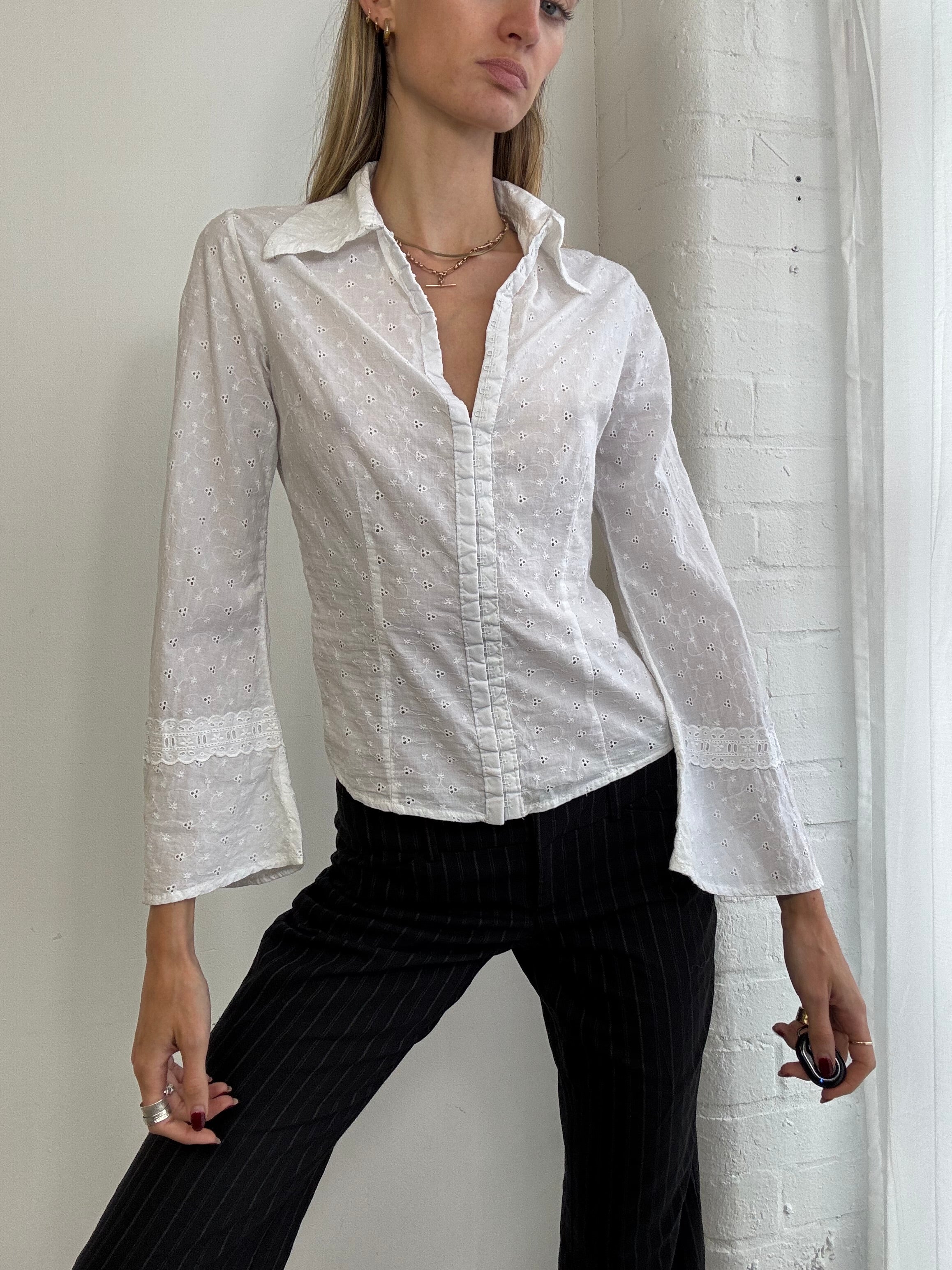 Vintage Y2K broderie anglaise hook & eye blouse