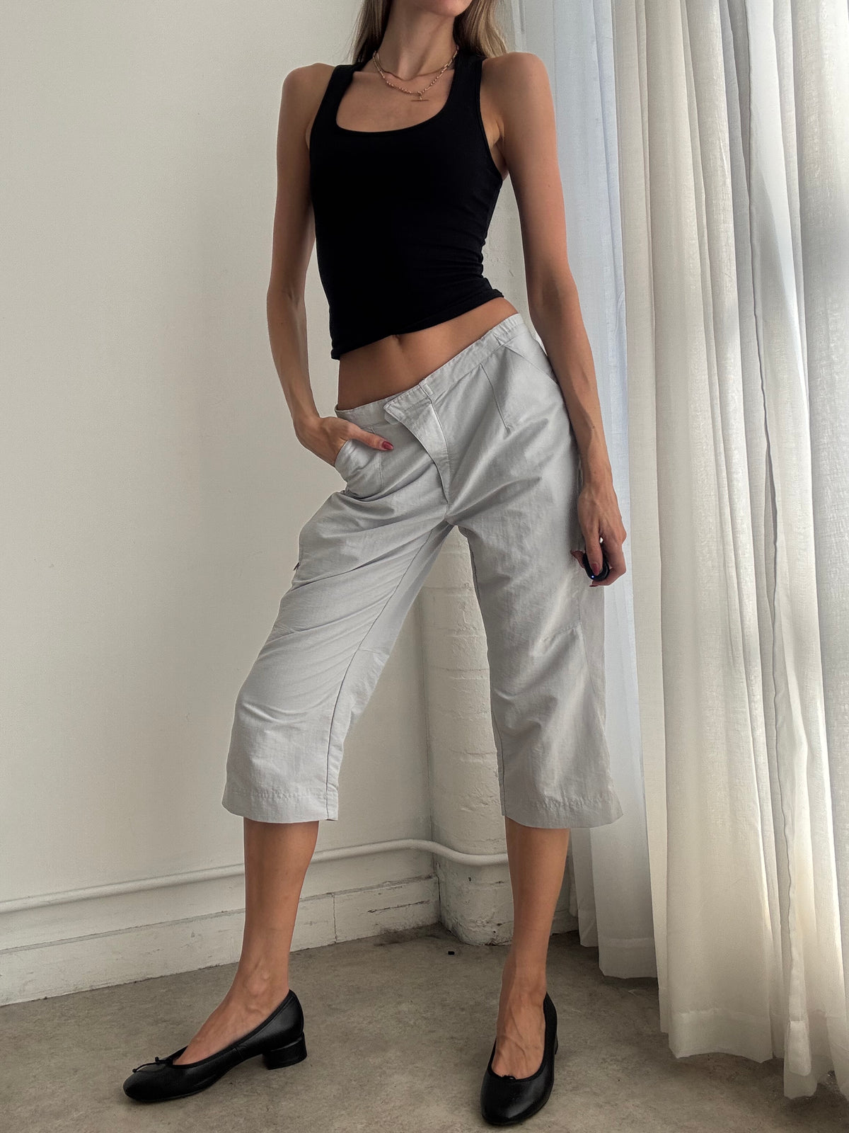Vintage Y2K Adidas Silver Grey Cropped Capri Trousers - Size S