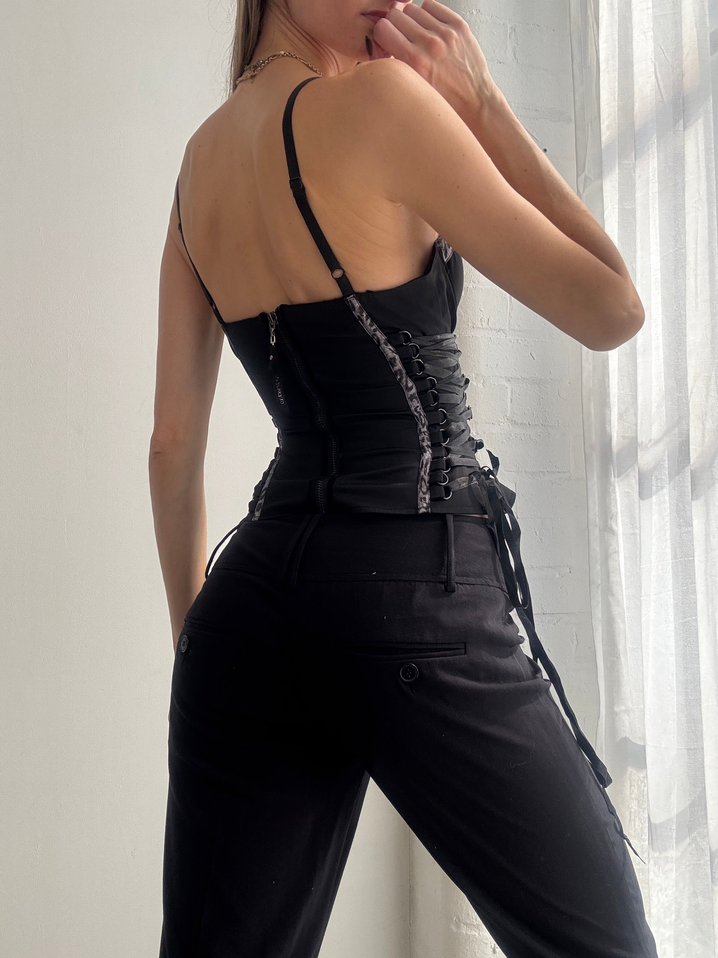 Vintage Y2K GUESS black leopard print corset top