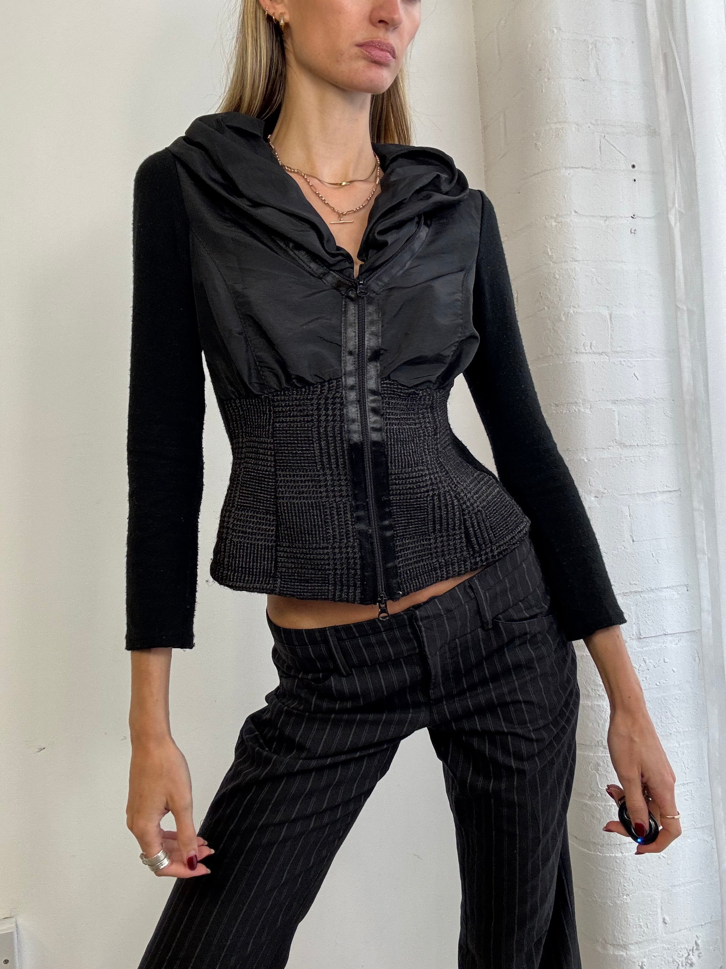 Vintage Y2K zip up black knitted top