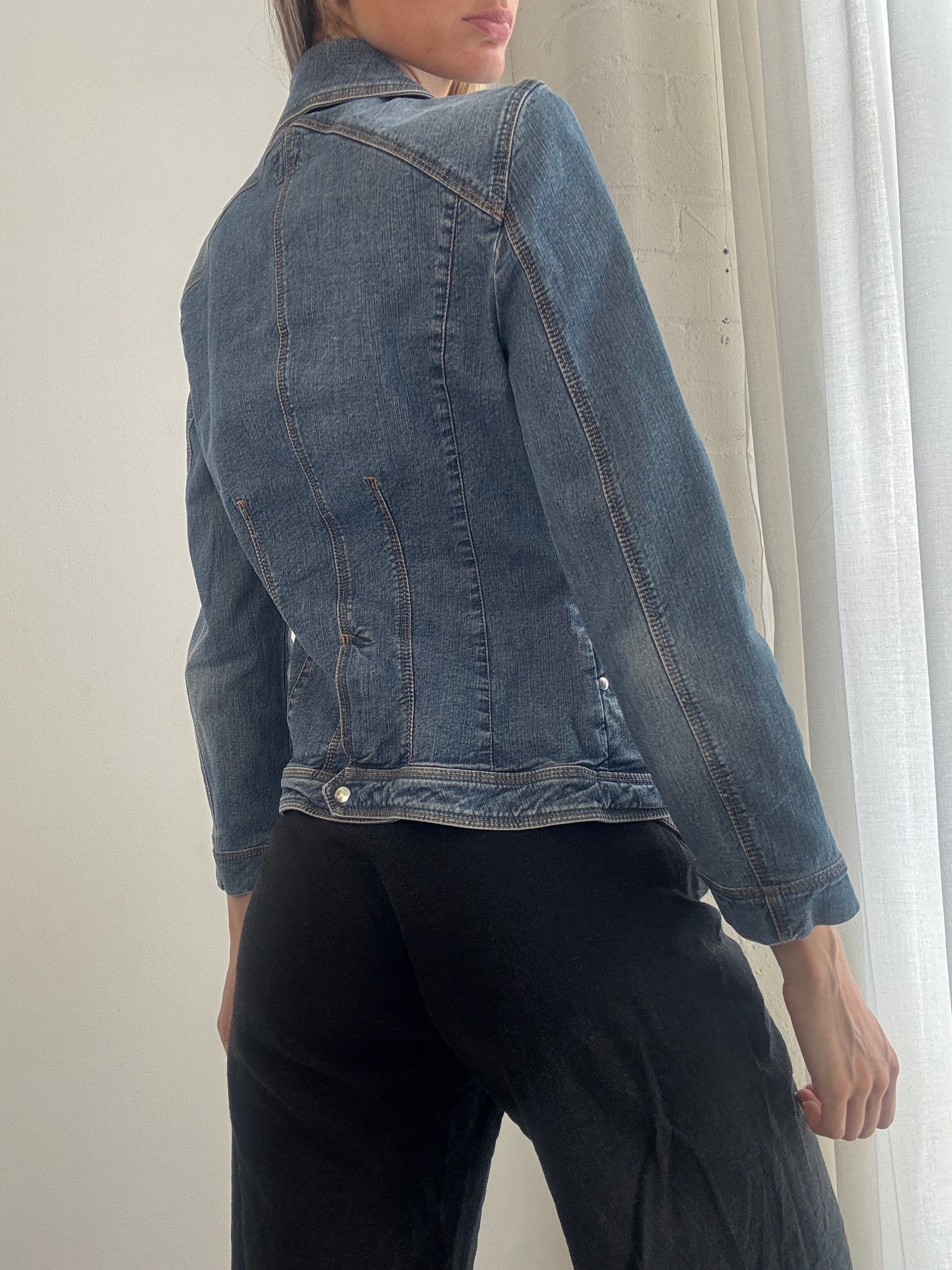 Vintage Fitted Denim Jacket – Blue Zip-Up Jean Jacket Y2K - Size M
