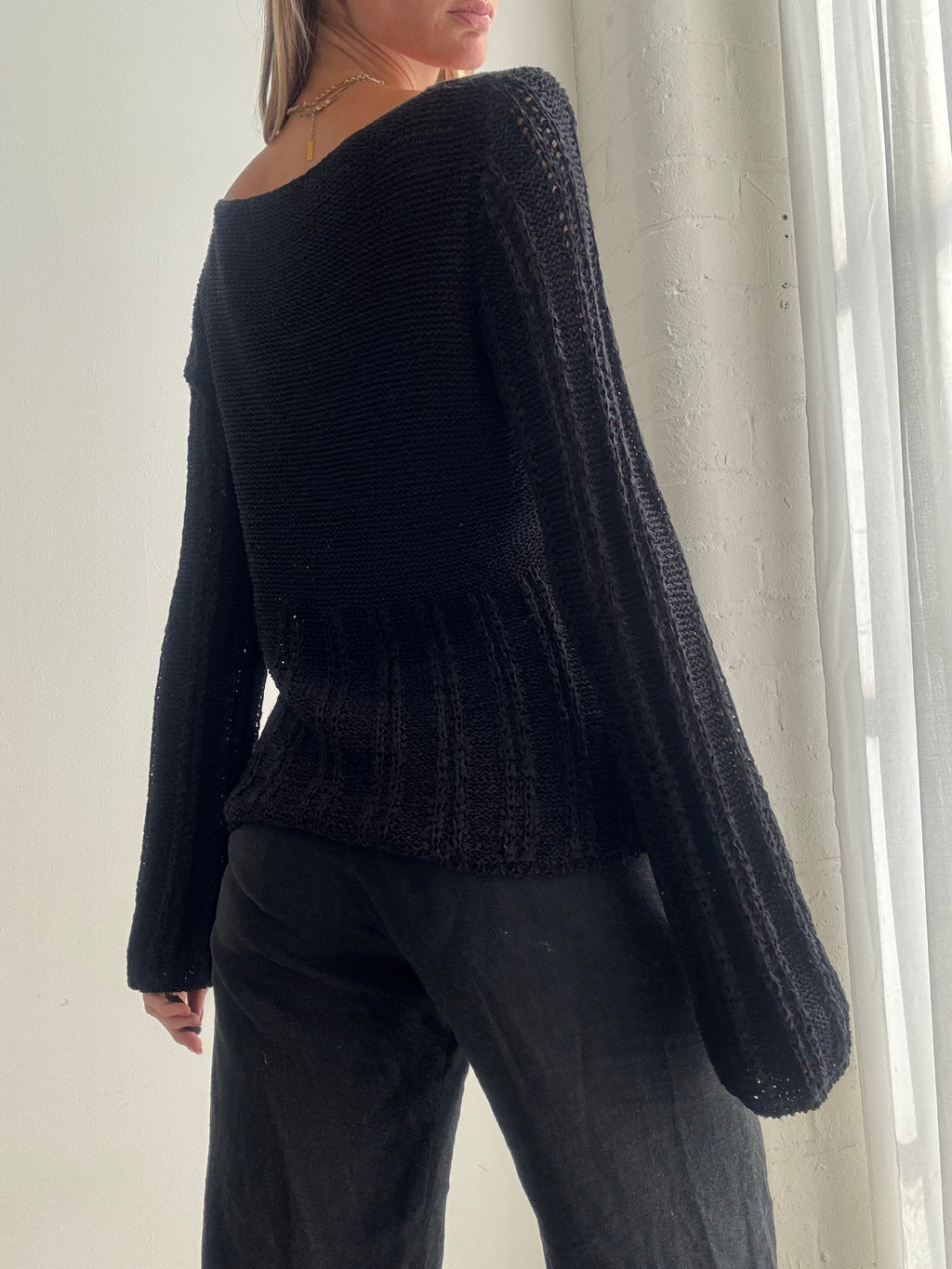 Vintage Y2K Black Knit Flared Sleeve Top Jumper - Size L