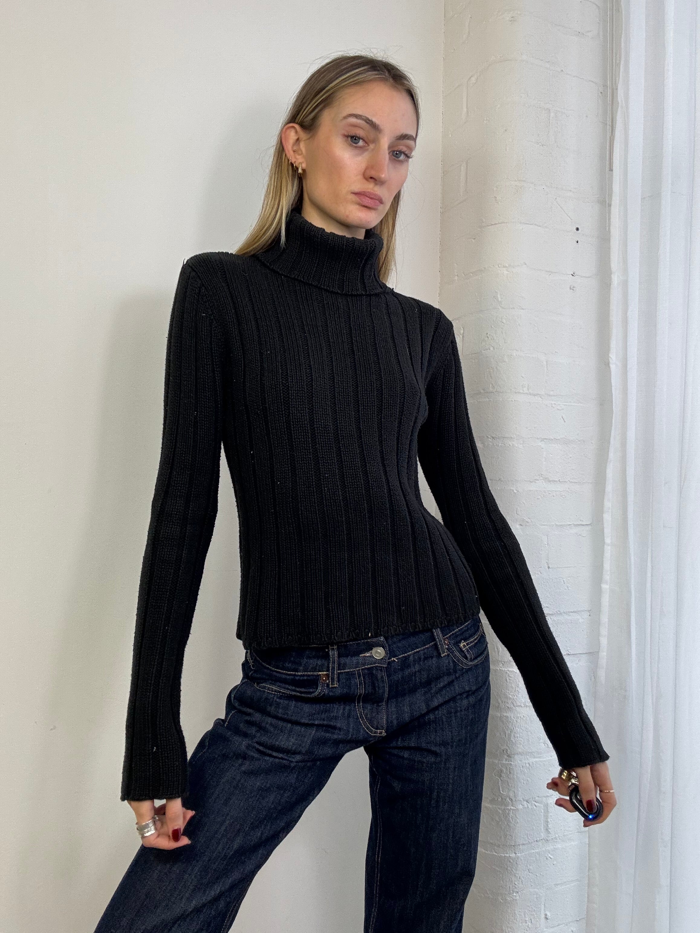 Vintage Y2K ribbed knitted black polo neck jumper