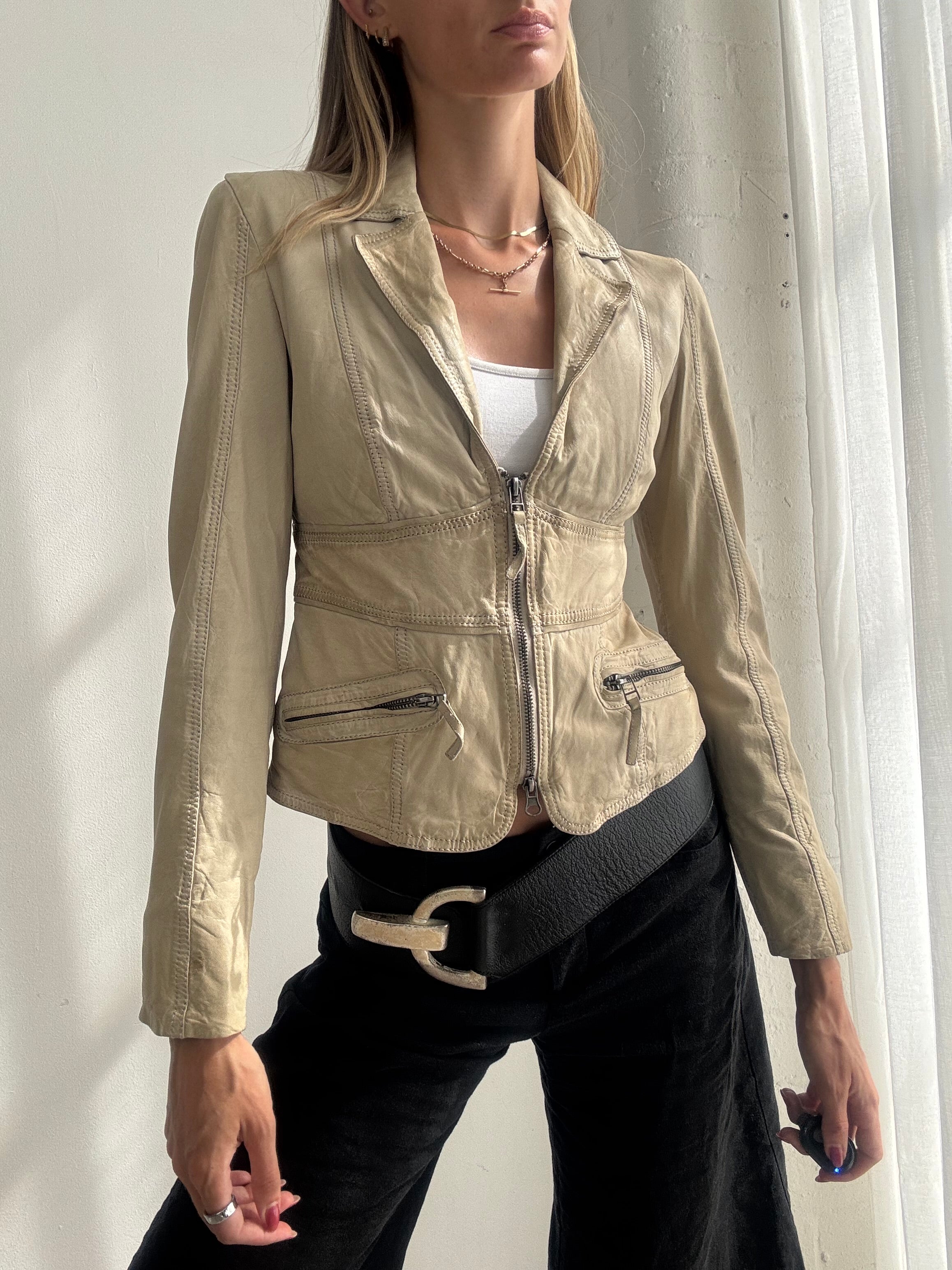 Vintage Y2K Cream Leather Fitted Biker Jacket - Size XS