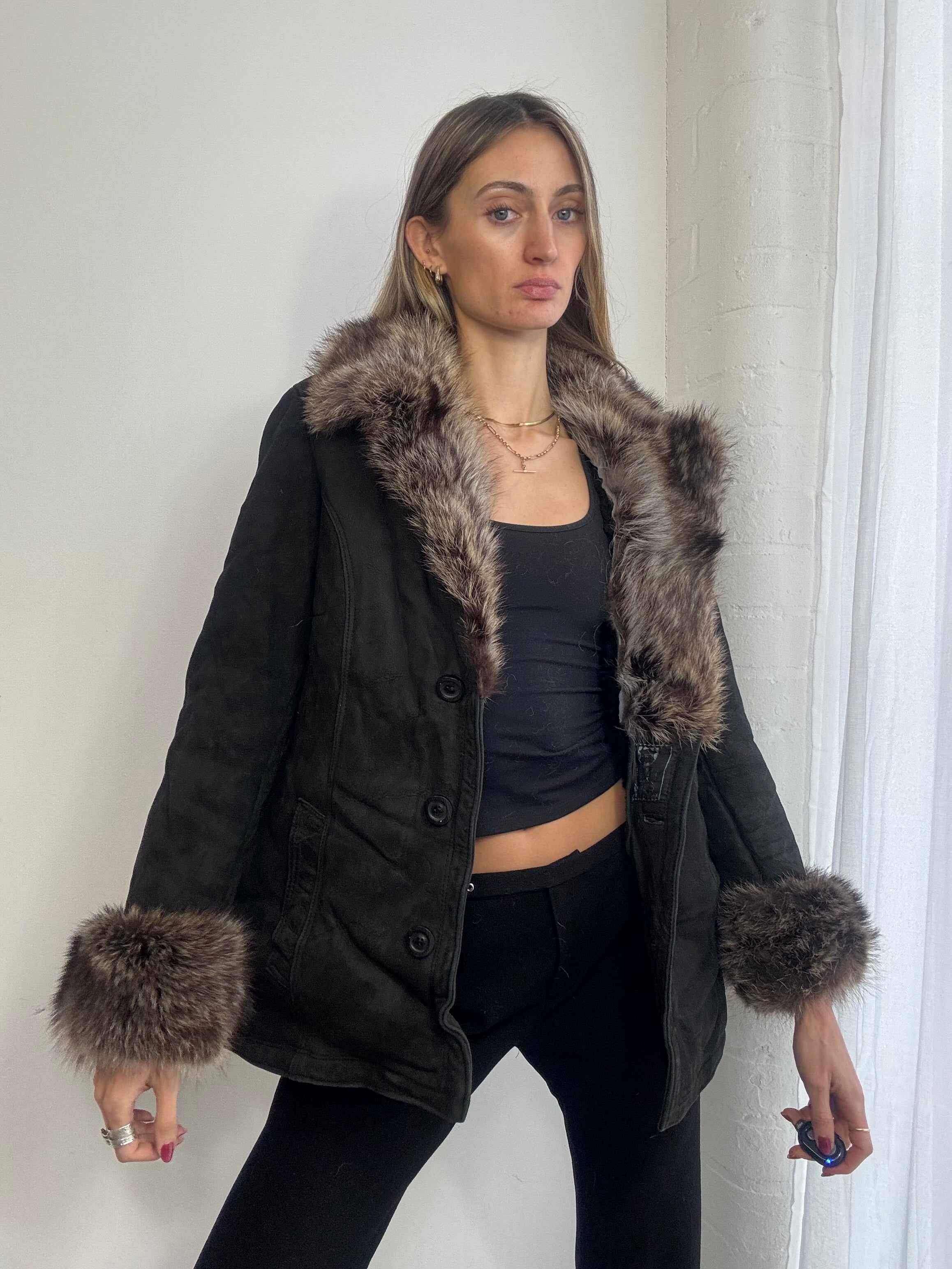 Vintage 90s black sheepskin suede coat fur trim