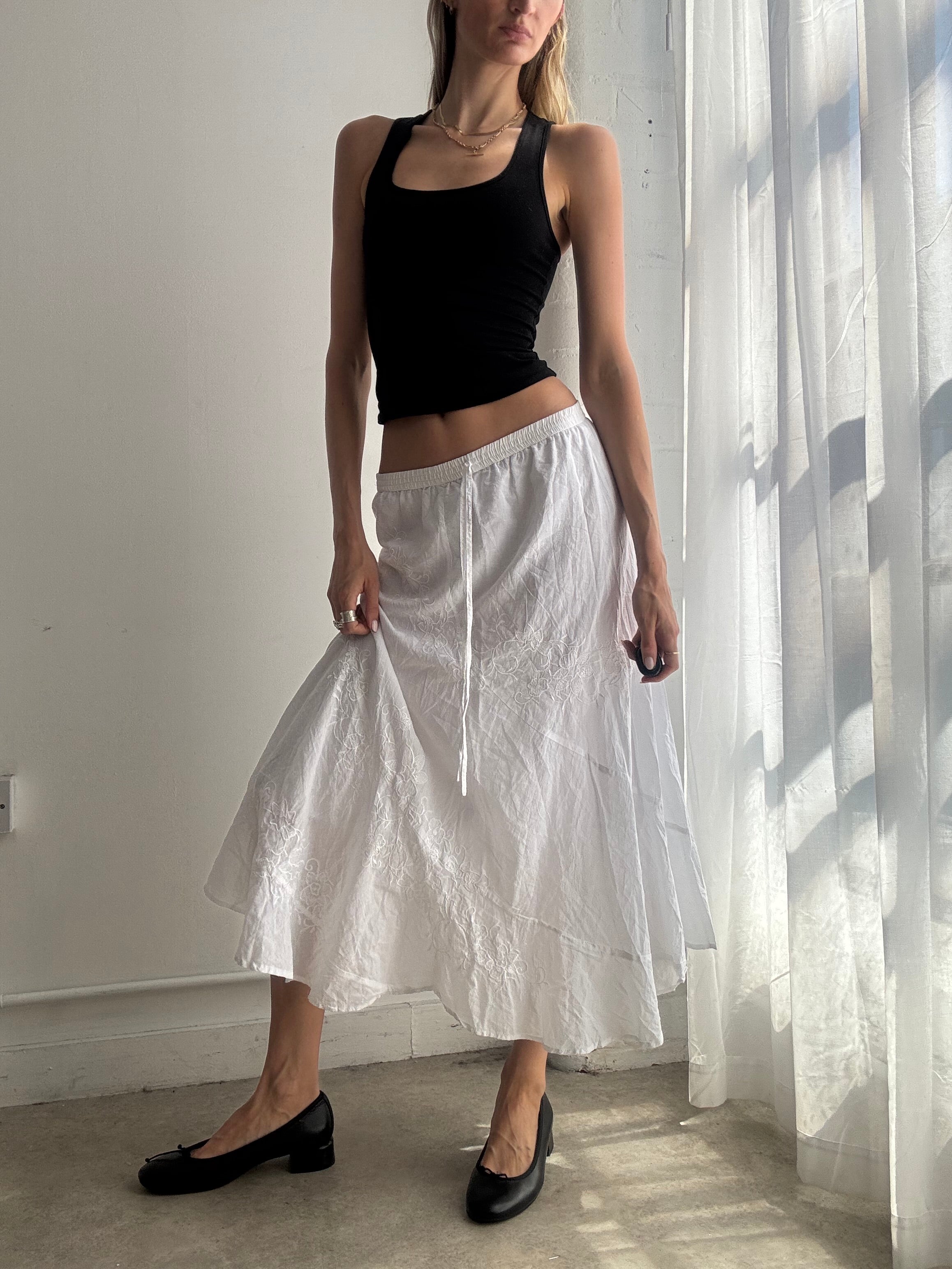 Vintage White Embroidered Floral Cotton Midi Skirt Y2K - Size L