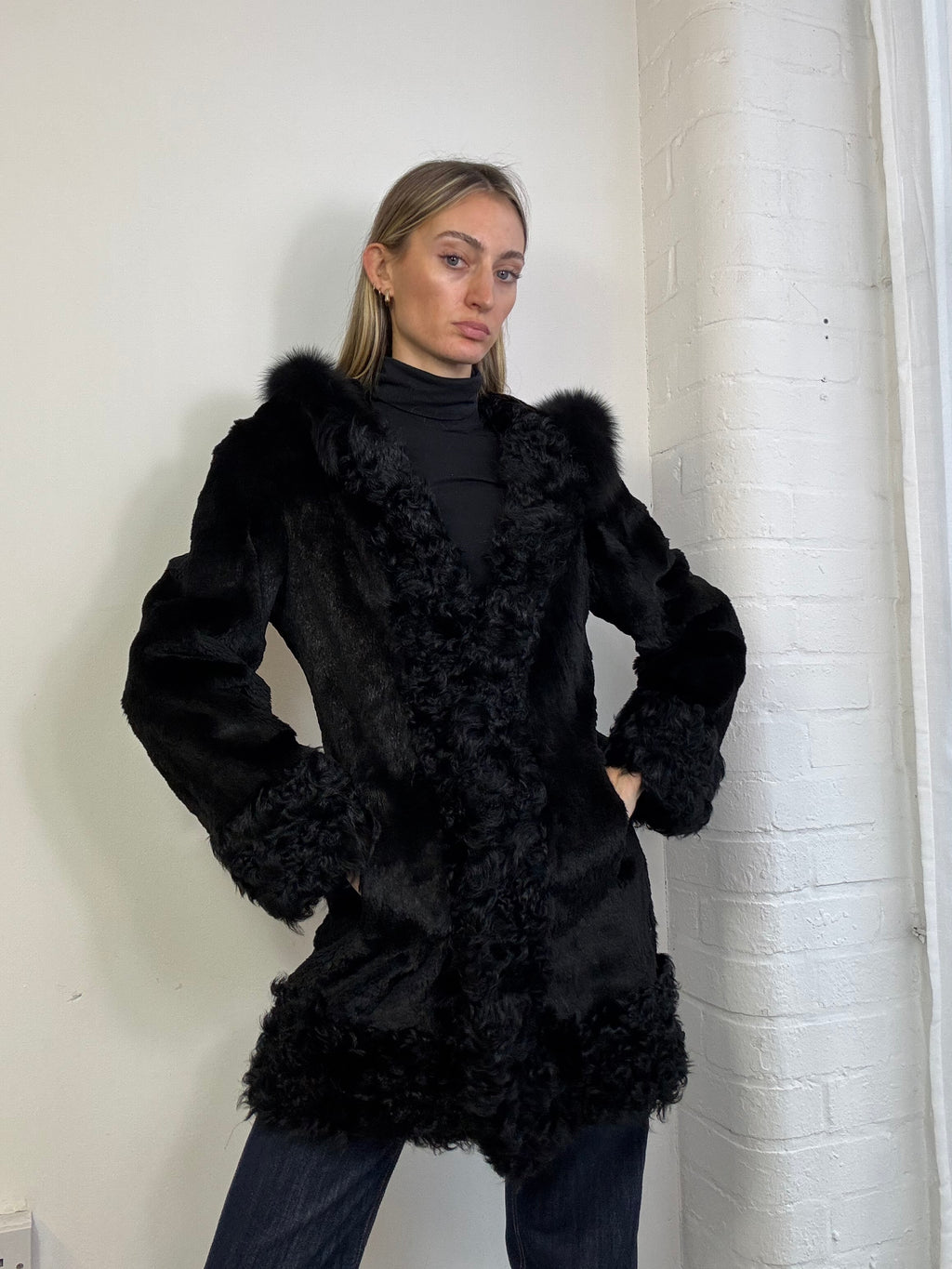Vintage 90s hooded fur coat black
