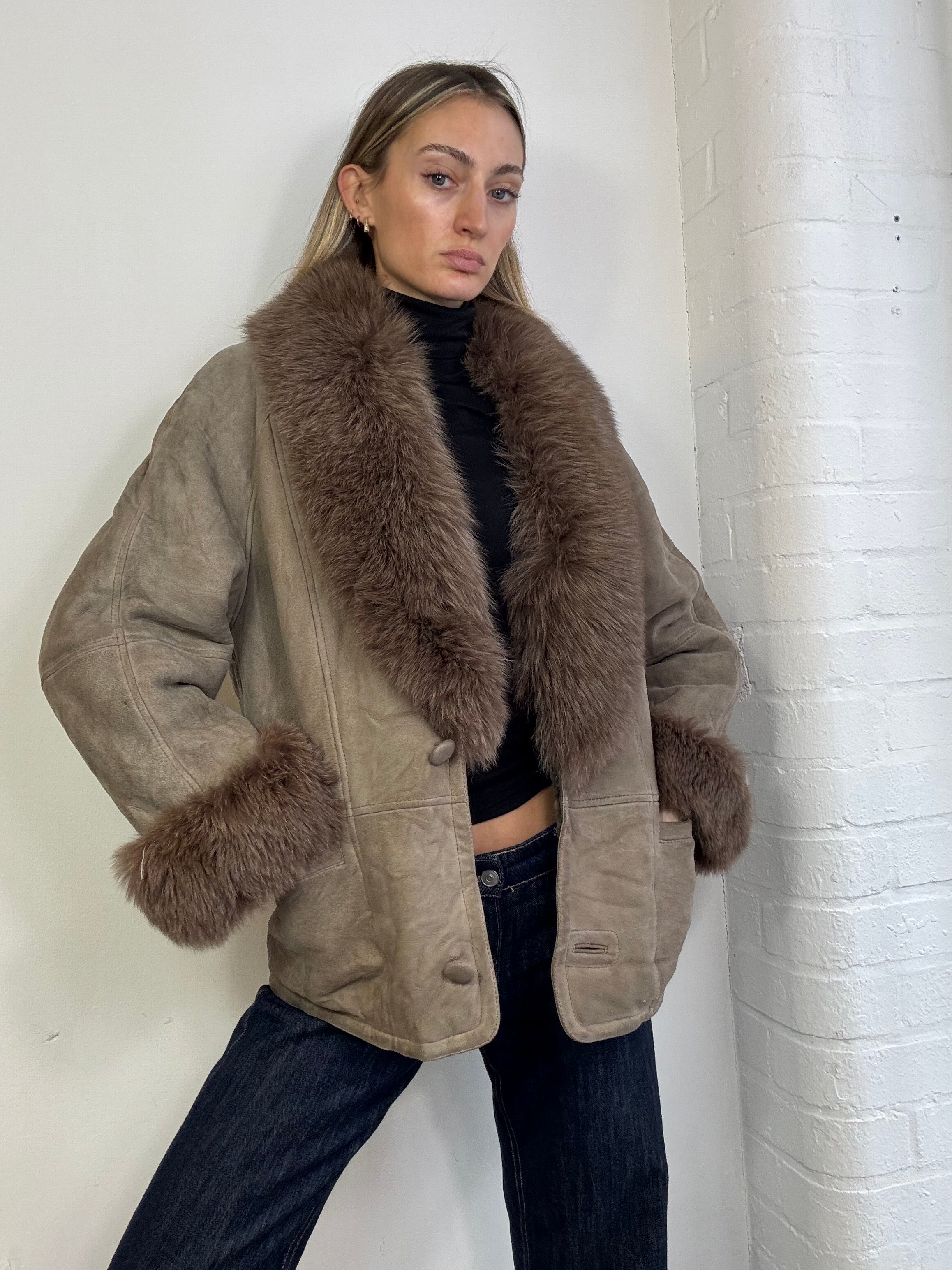 Vintage 90s sheepskin coat with fox fur trim