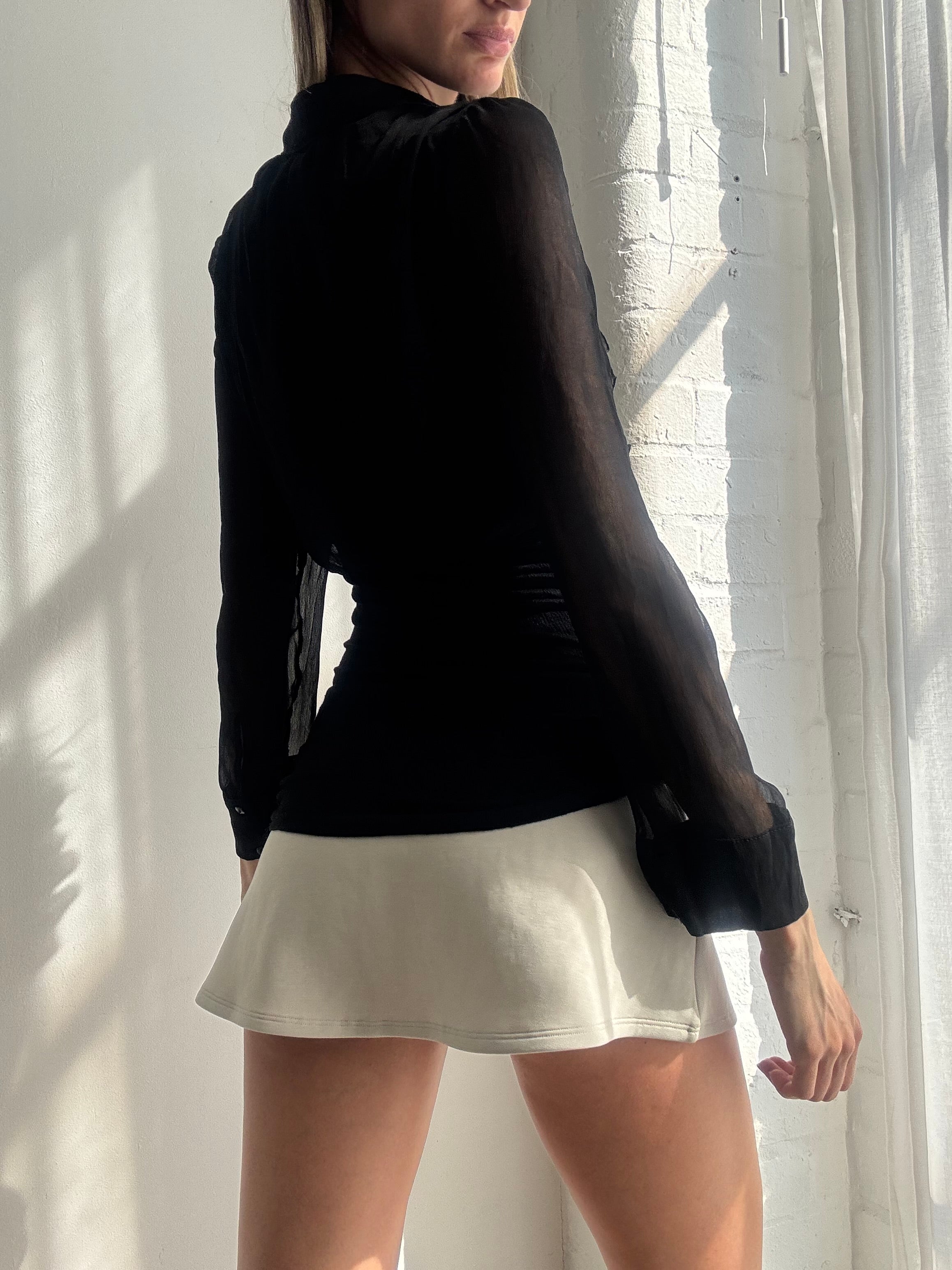 Vintage Y2K black sheer sleeve ruffle blouse - Size S