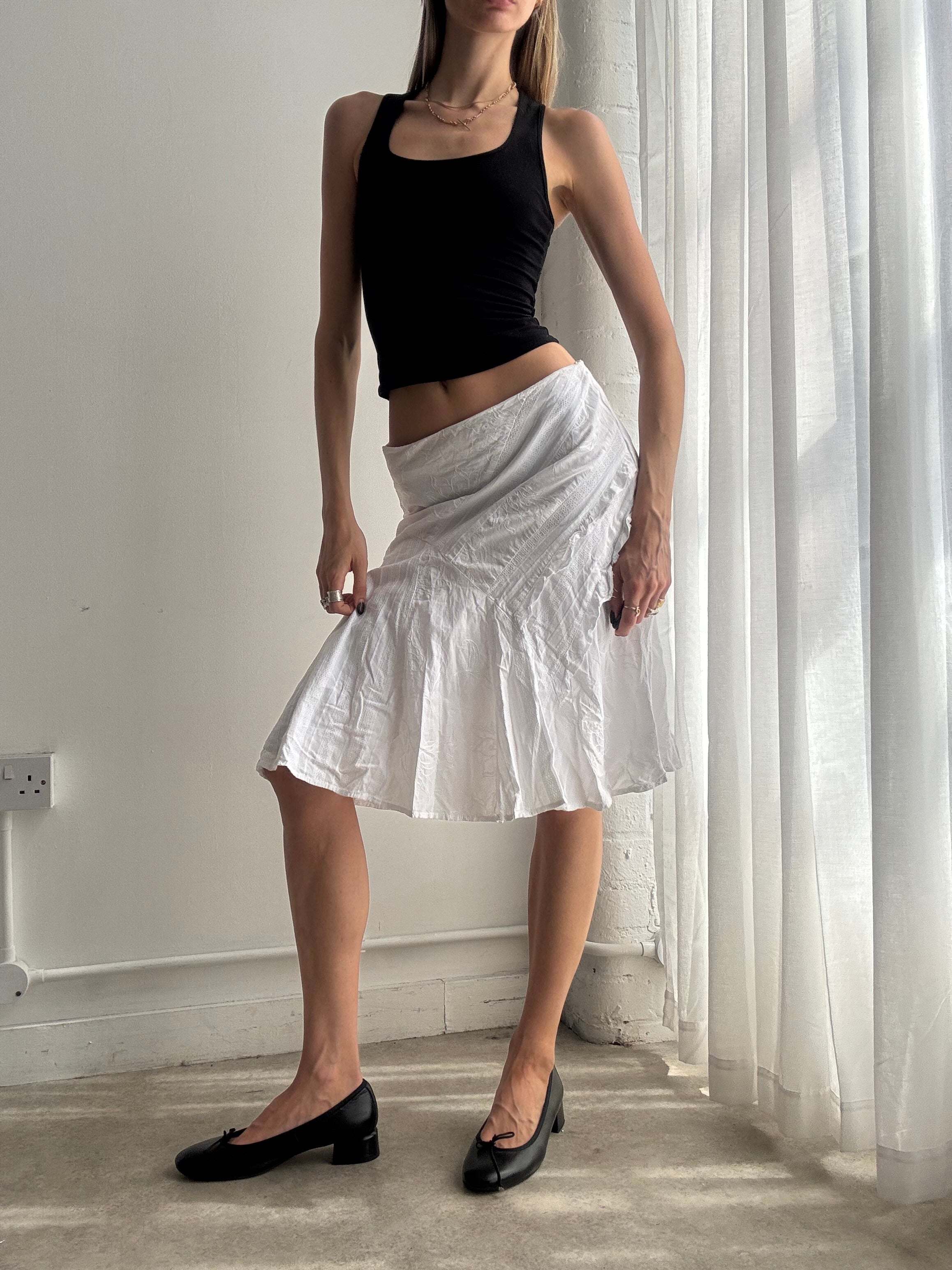 Vintage white ruffle midi skirt - size XS/S