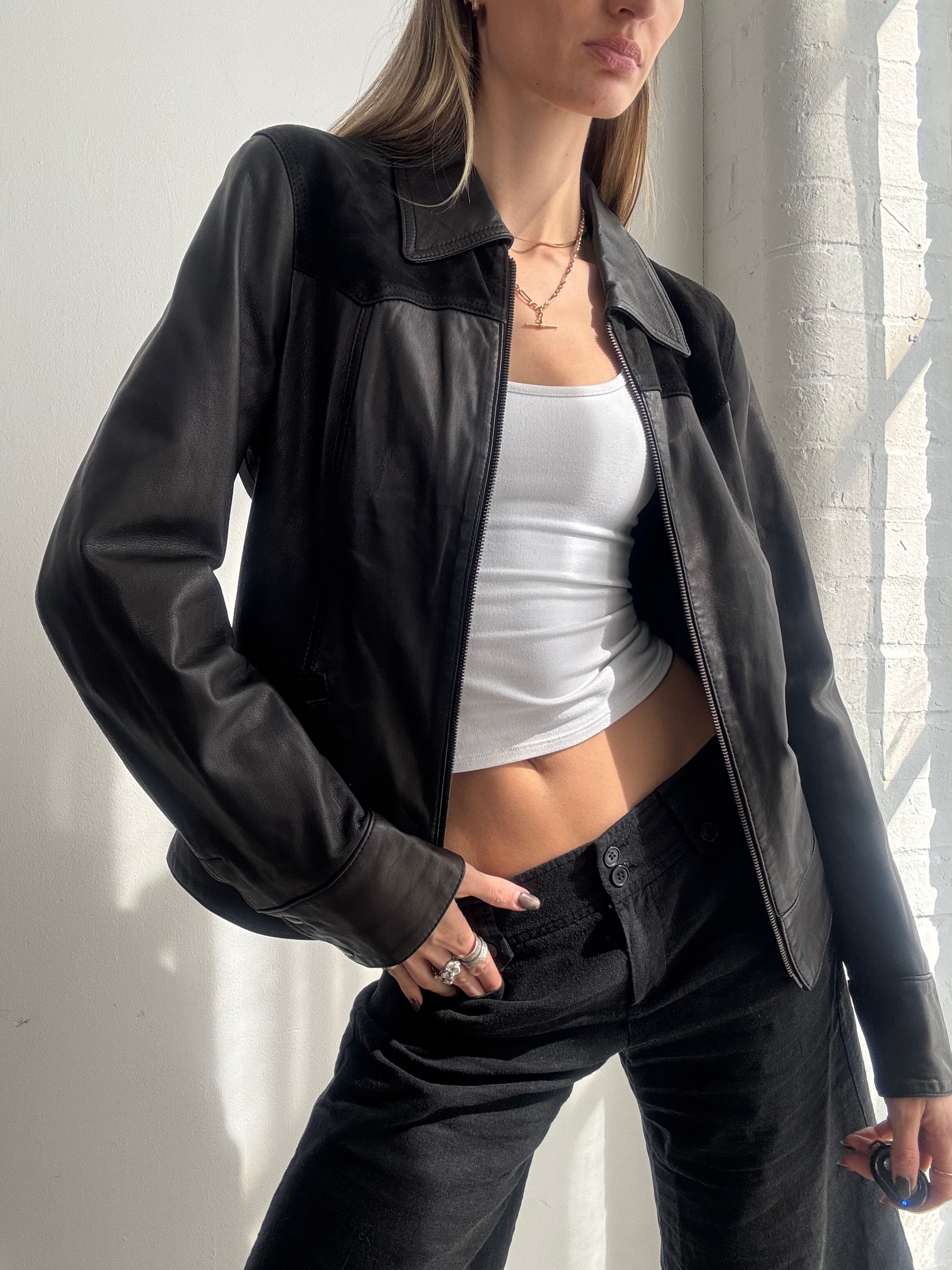 Vintage Y2K black fitted leather jacket - Size S