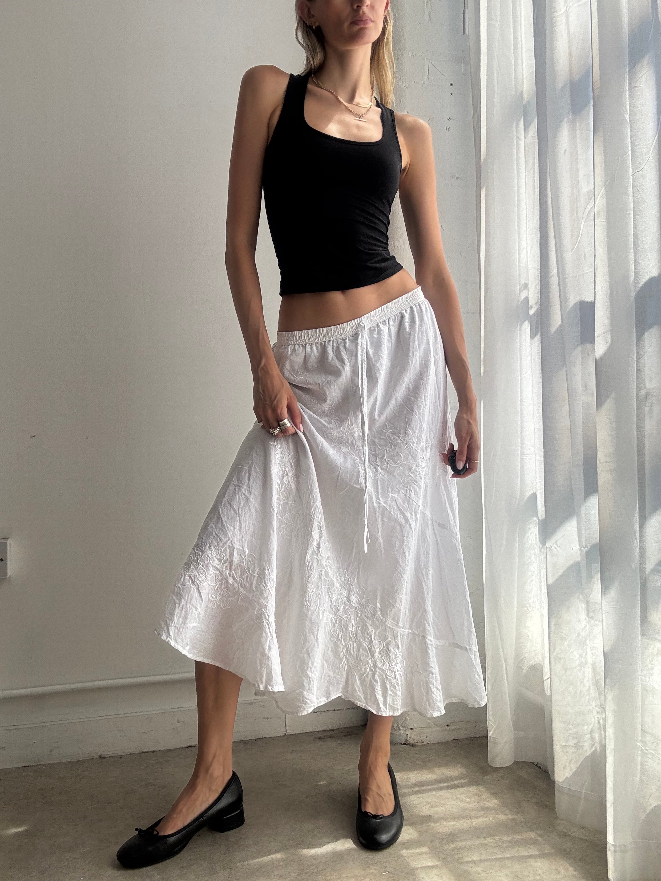 Vintage White Embroidered Floral Cotton Midi Skirt Y2K - Size L