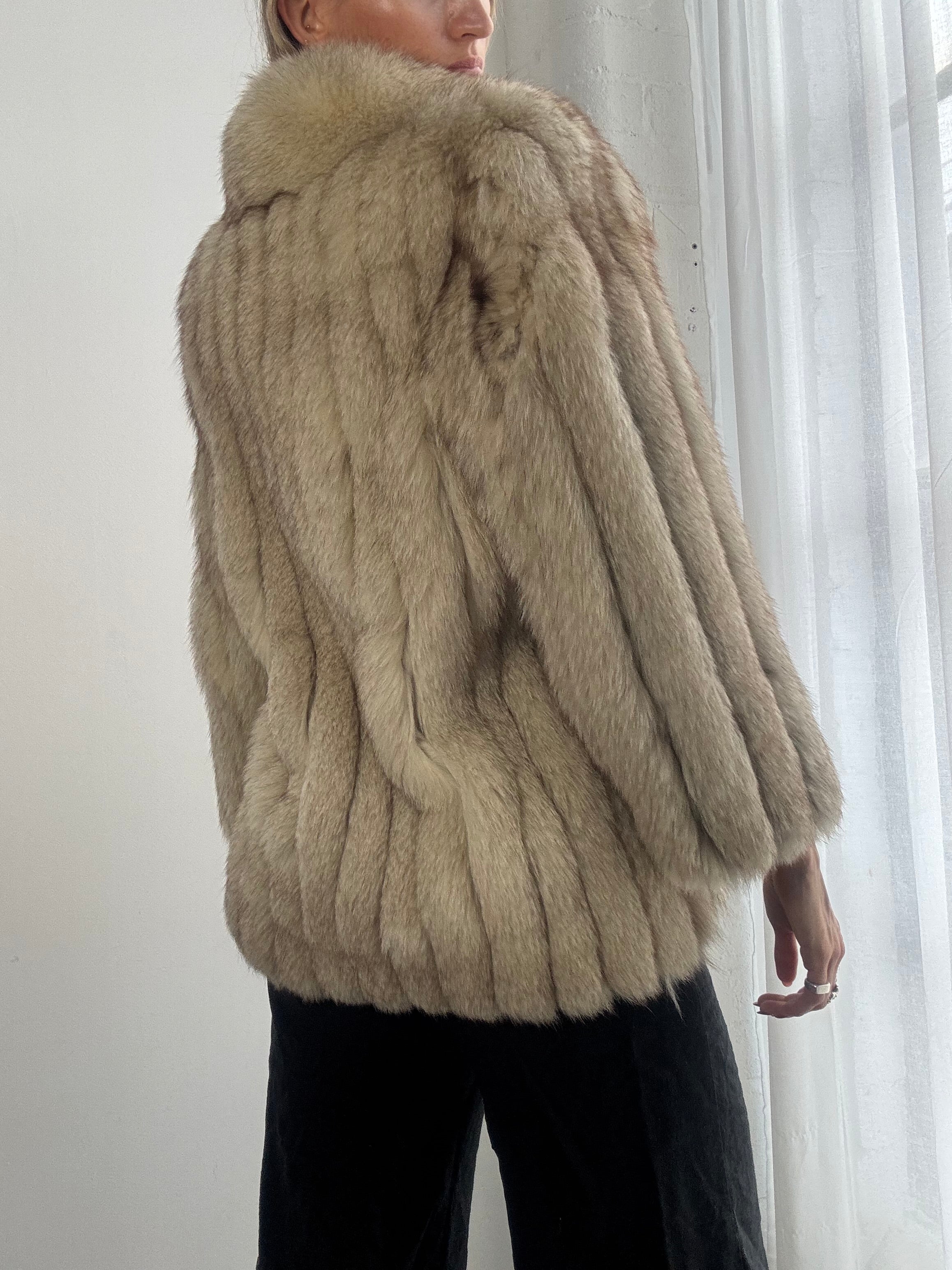 Vintage 90s Cream Fox Fur Oversized Jacket - Size XS