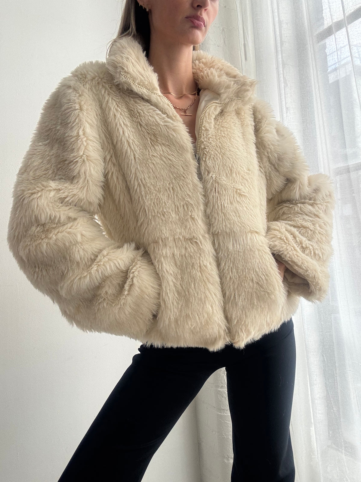 Vintage Y2K Cream Faux Fur Zip Up Jacket - Size L