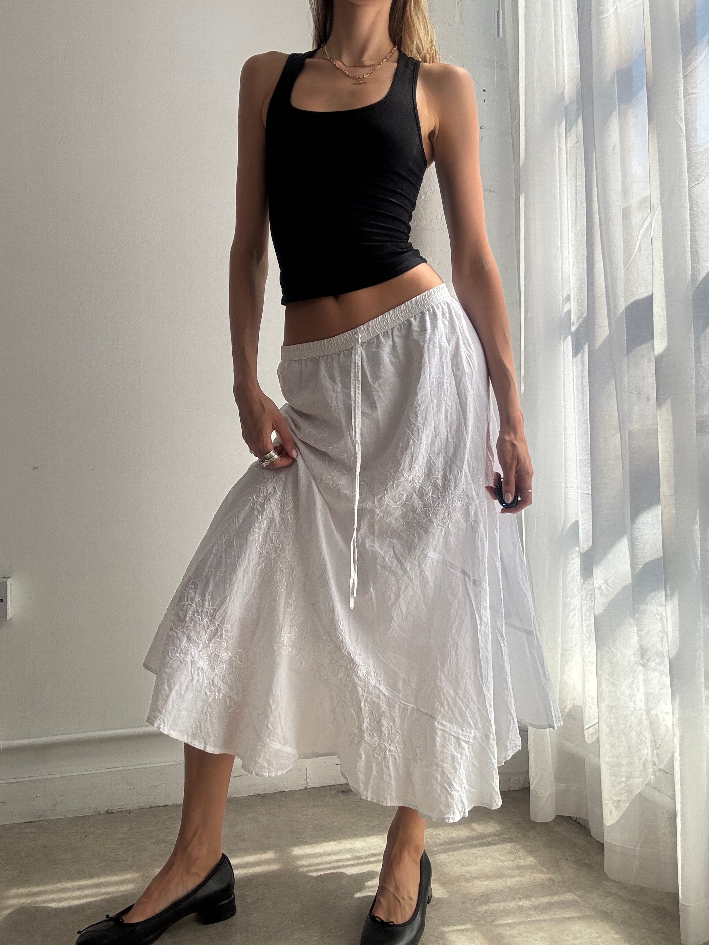Vintage White Embroidered Floral Cotton Midi Skirt Y2K - Size L