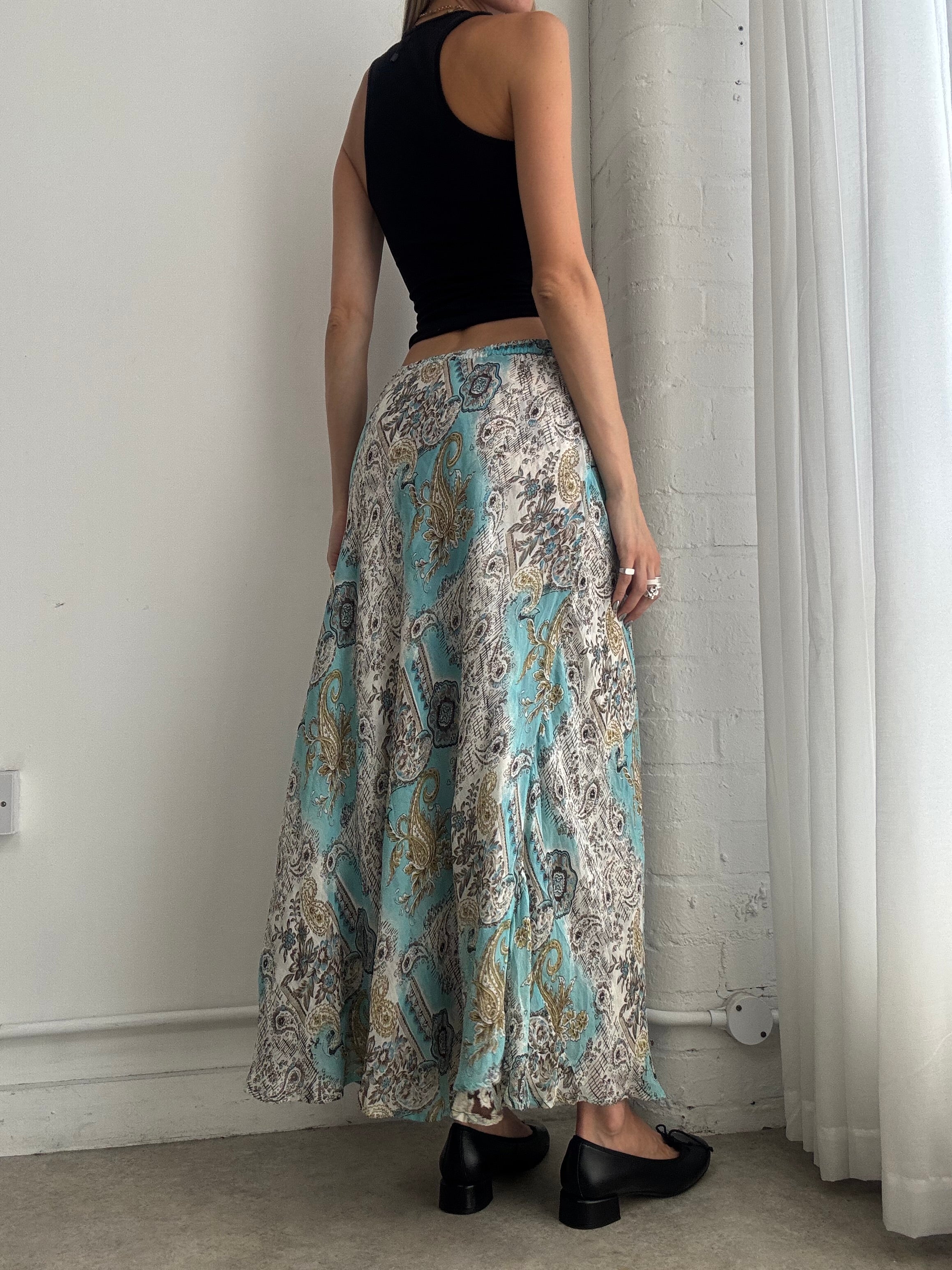 Vintage Y2K Floral Print Maxi Skirt – Reversible - Size M/L