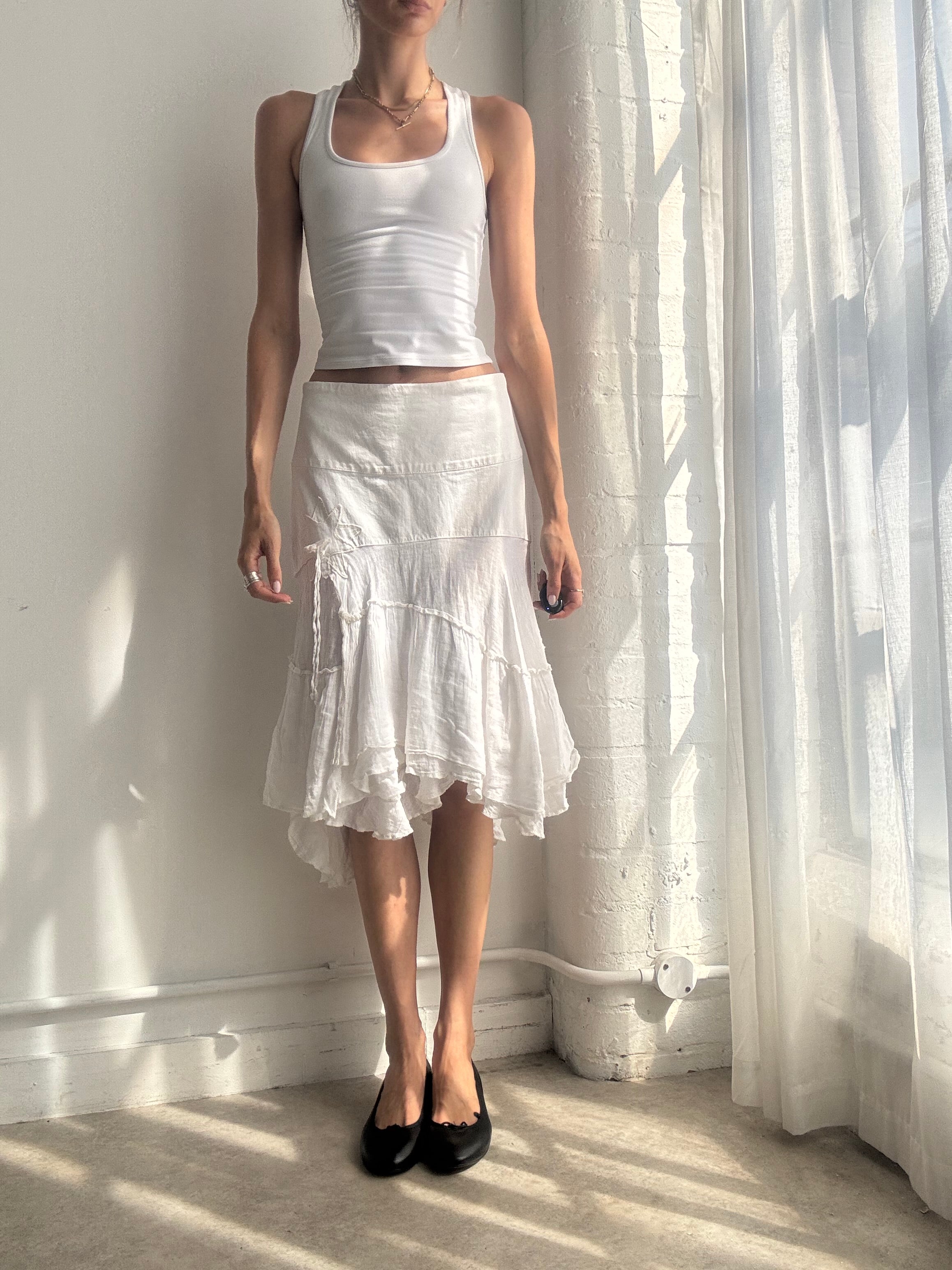 Vintage Y2K White Cotton Asymmetric Tiered Midi Skirt - Size M