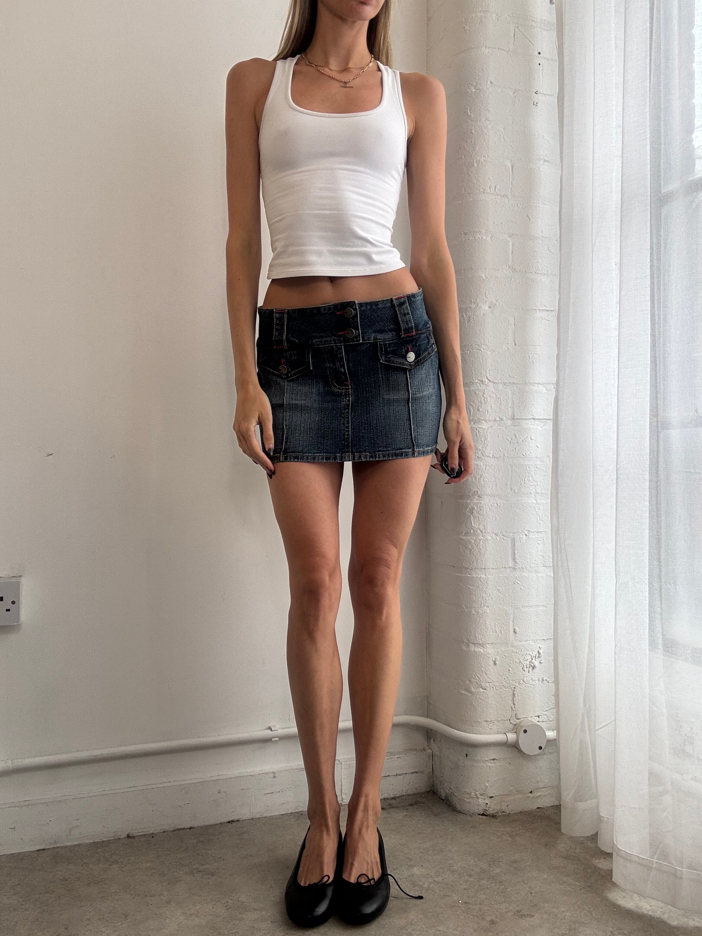 Vintage Y2K dark wash denim mini skirt - Size XS/S