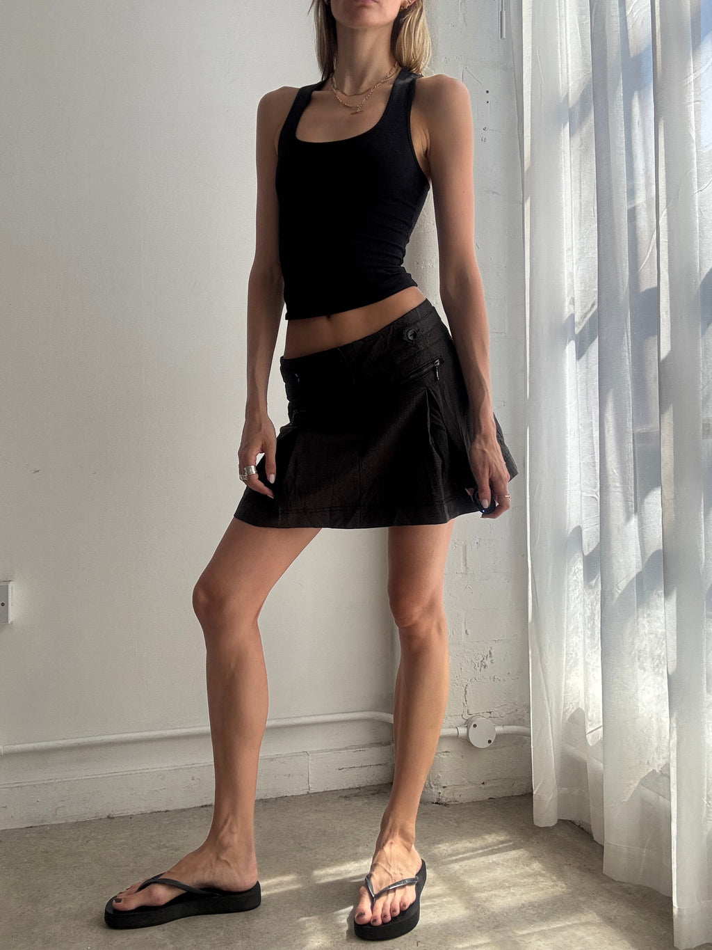 Vintage Black Pleated Mini Skirt Y2K - Size M