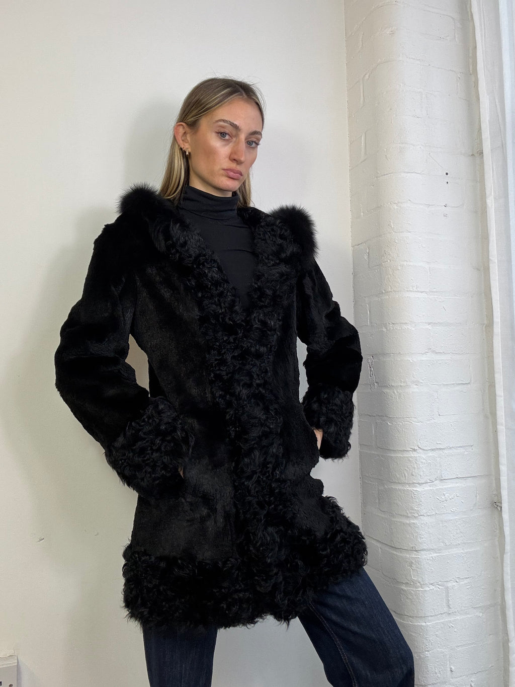 Vintage 90s hooded fur coat black