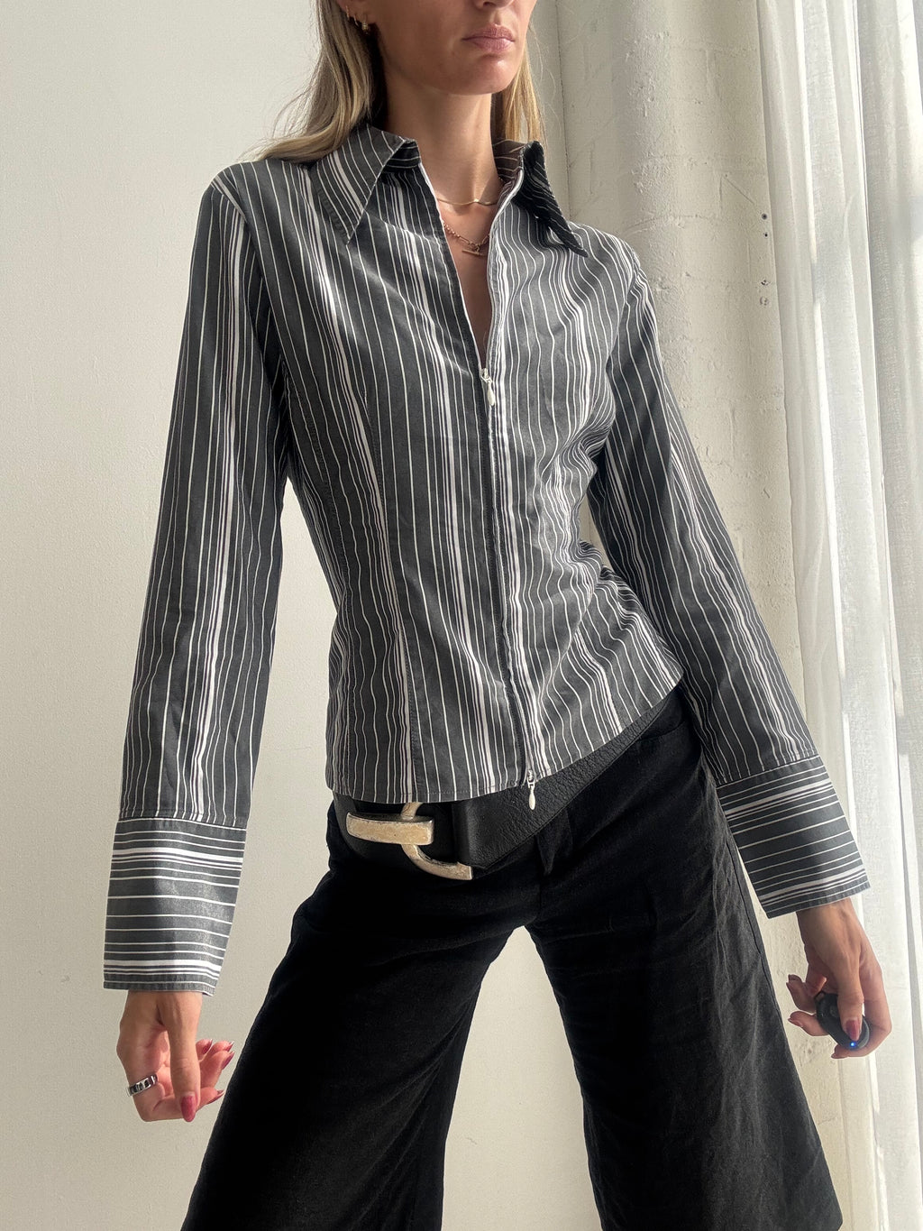 Vintage Y2K Grey & White Pinstripe Fitted Dual Zip Shirt - Size M