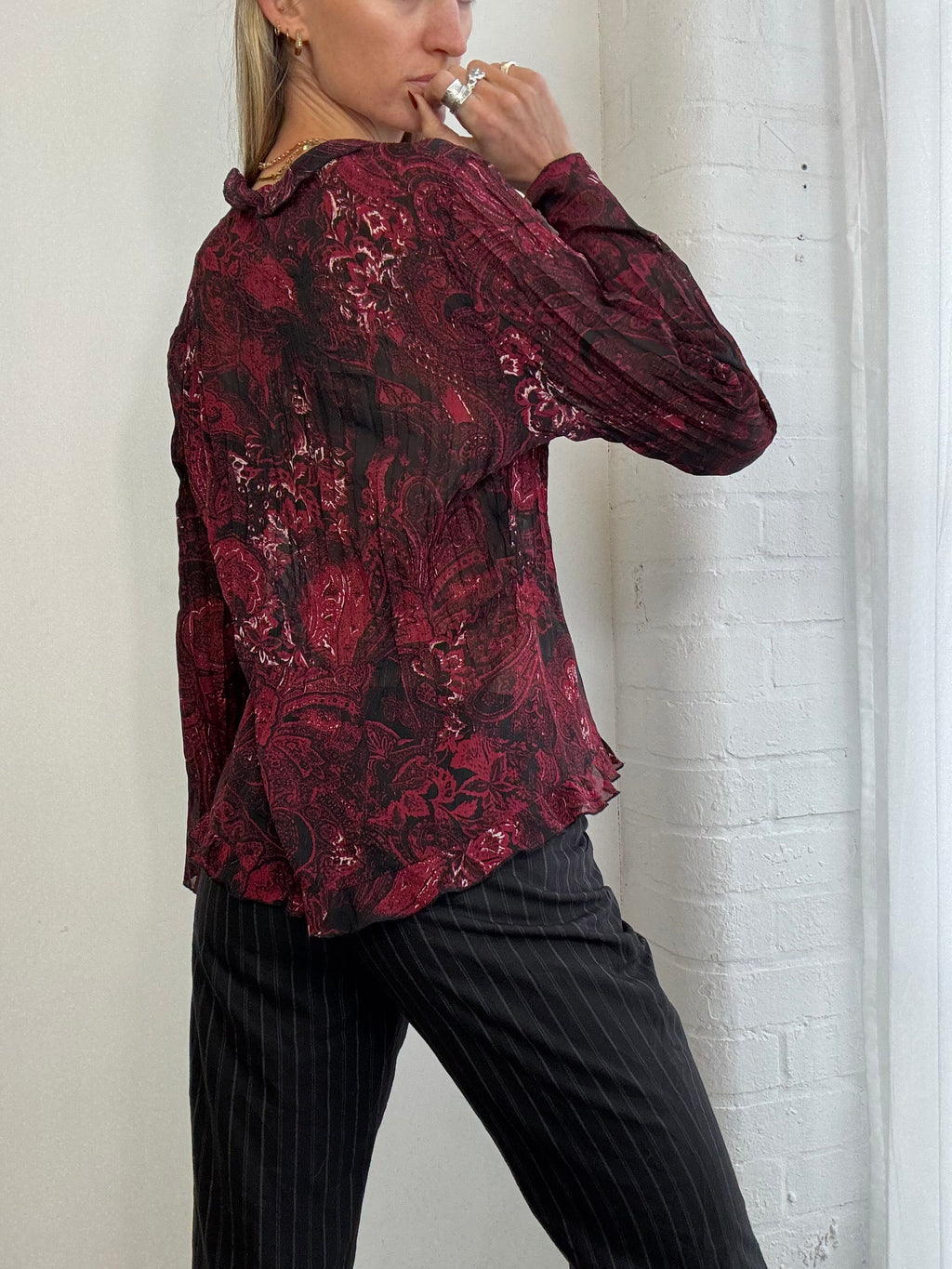 Vintage Y2K tie front ruffle mesh top