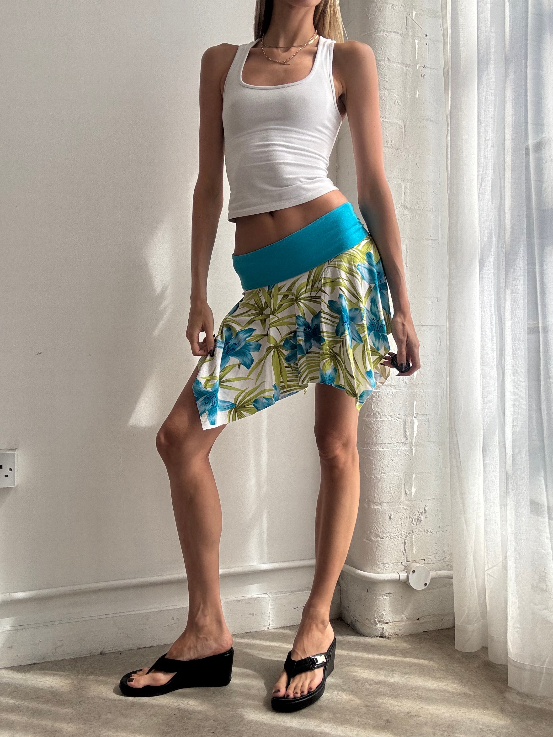 Vintage Y2K tropical handkerchief mini skirt - Size XS